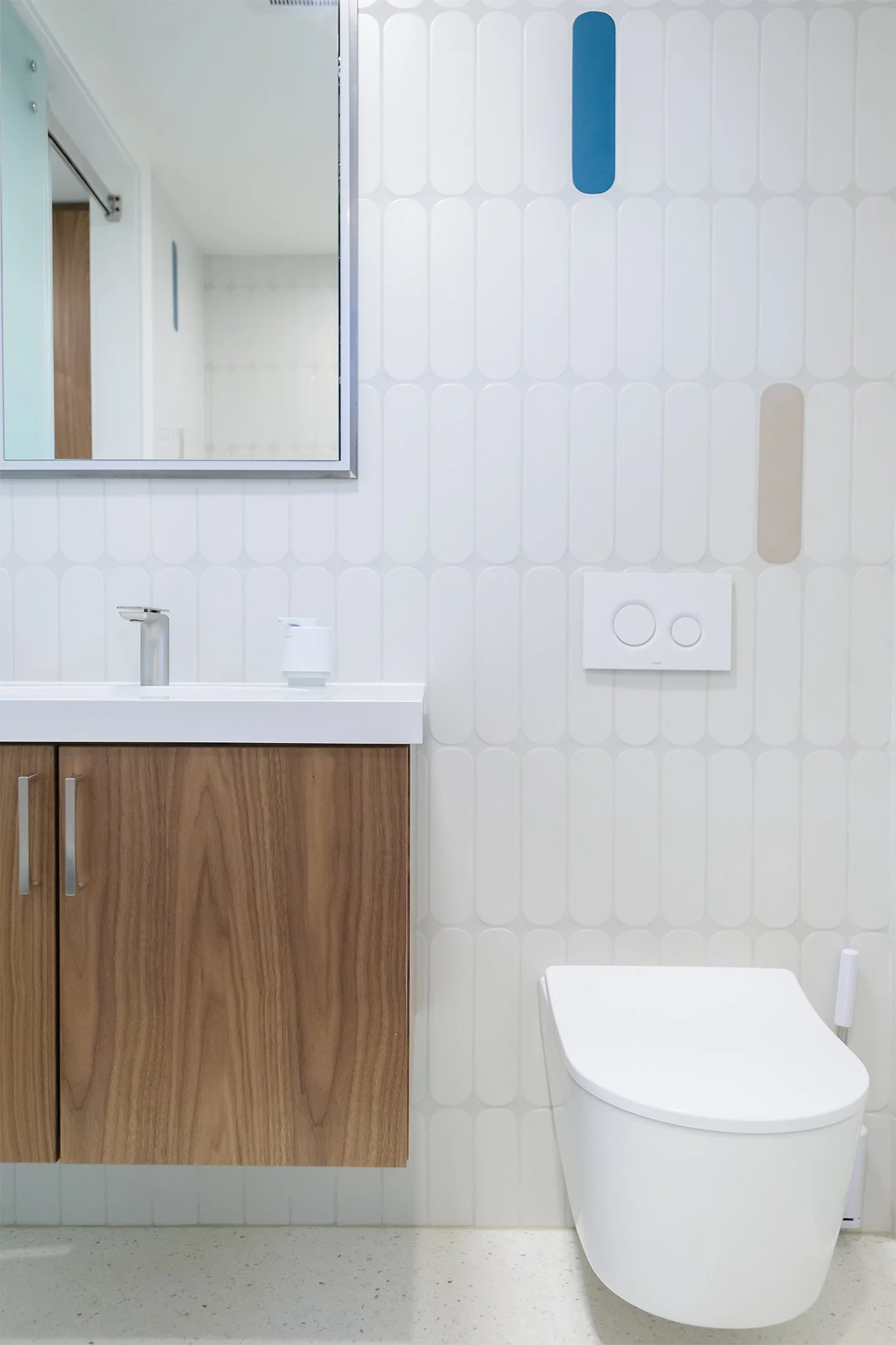 Mid-Century Makeover / Niles, Illinois