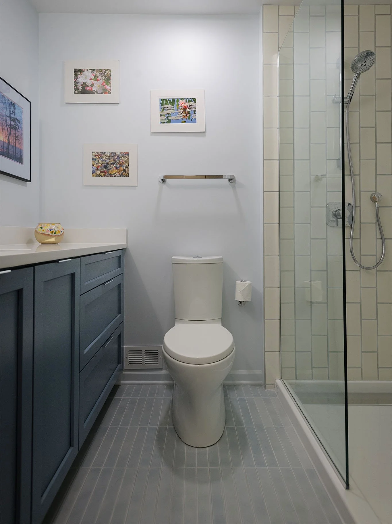 Blue Bathroom photo 2.jpg