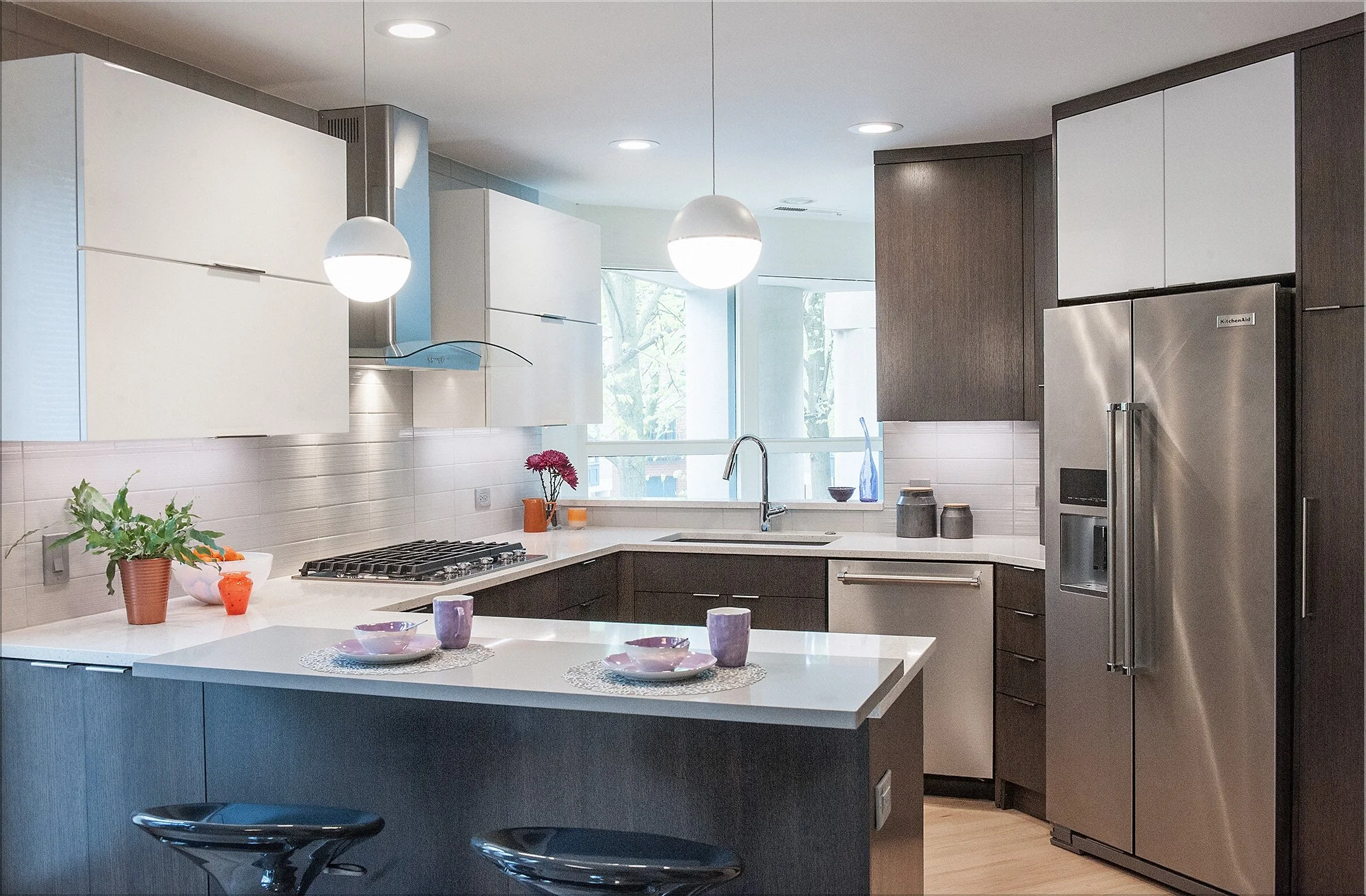 Warm and White Kitchen 1.jpg