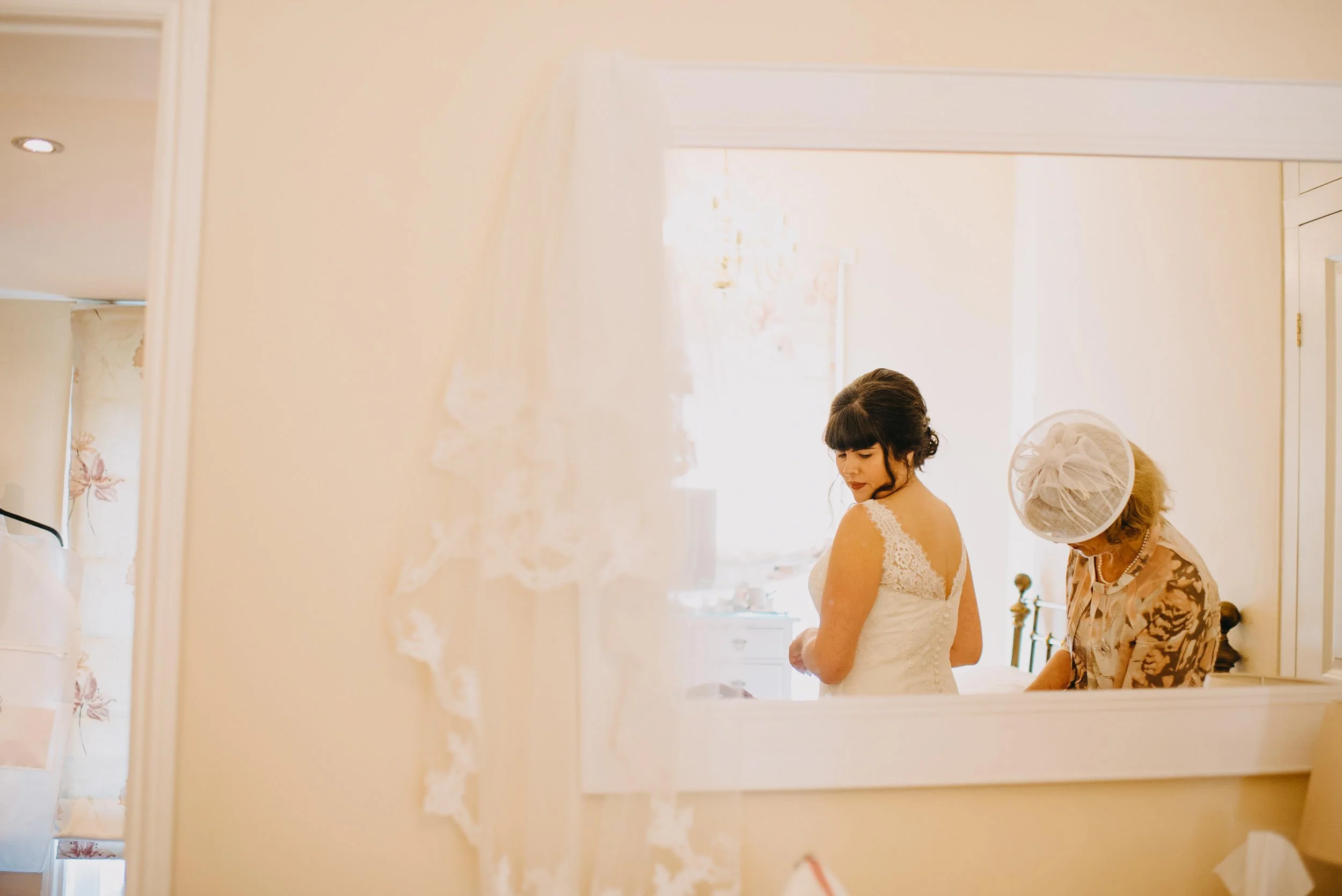 anna-kingman-wedding-red-barn-norfolk-photographer01.jpg