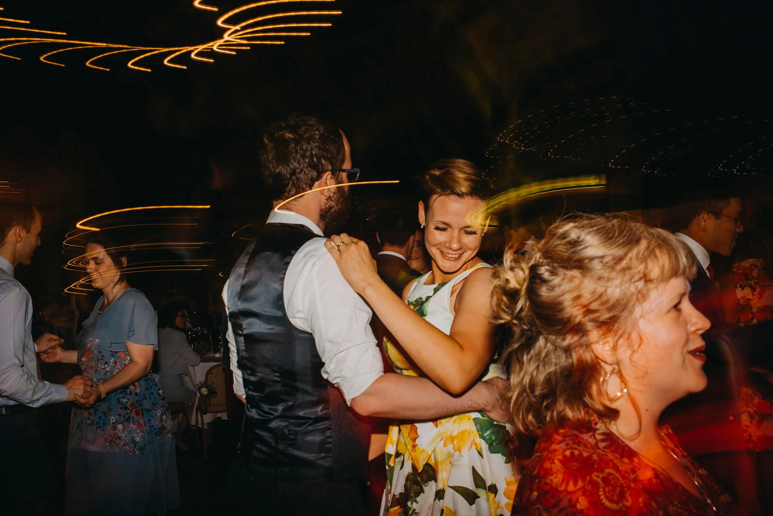 anna-kingman-wedding-red-barn-norfolk-photographer55.jpg