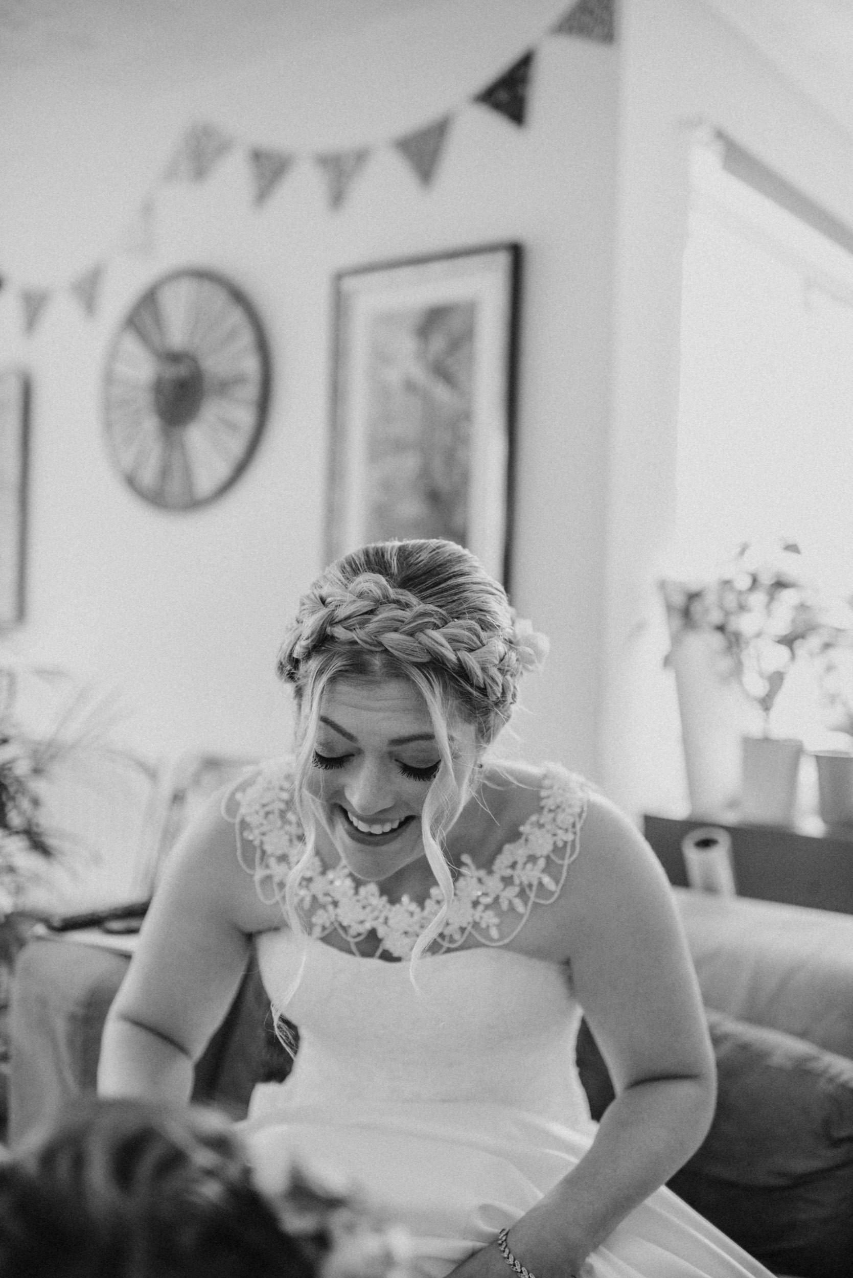alex-dilys-woodland-wedding-scraptoft-hill-farm-leicestershire05.jpg