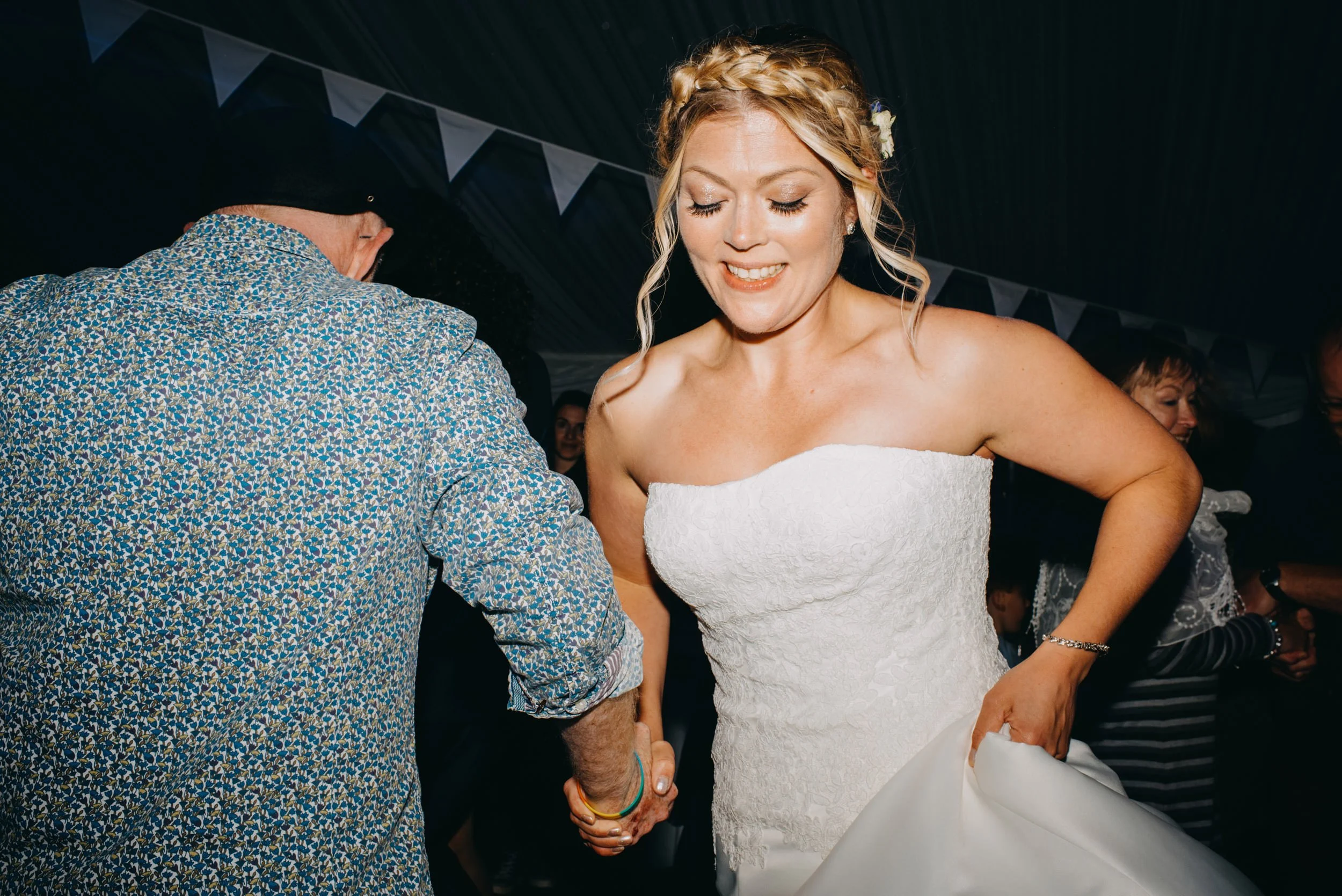 alex-dilys-woodland-wedding-scraptoft-hill-farm-leicestershire70.jpg