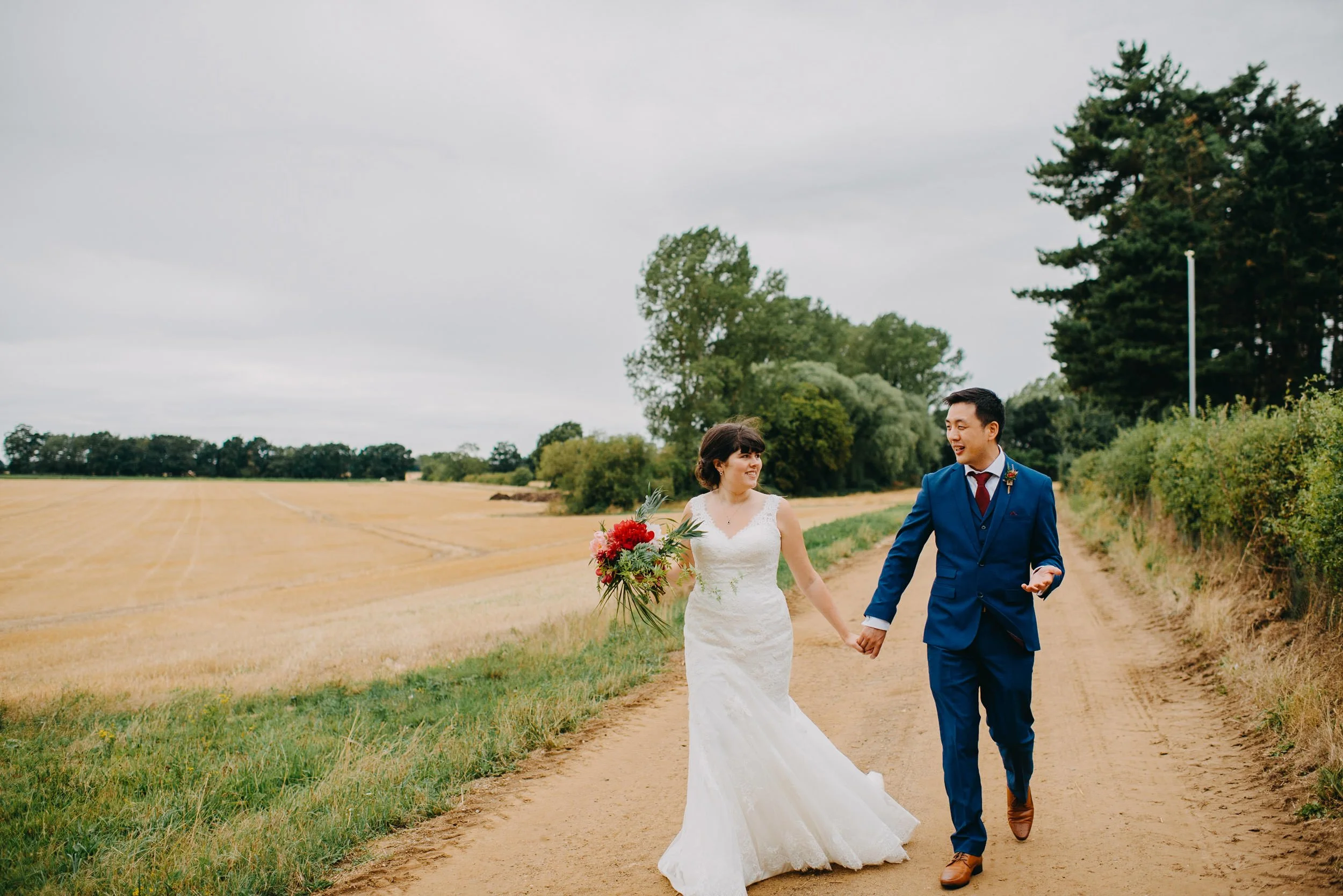 anna-kingman-wedding-red-barn-norfolk-photographer48.jpg