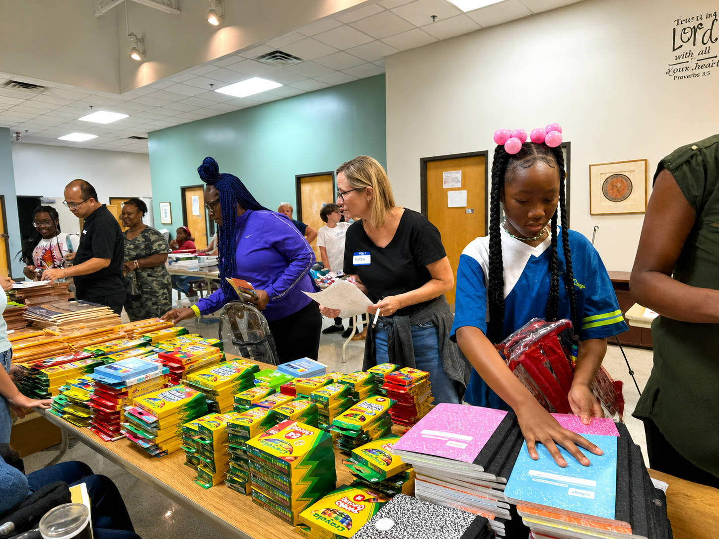 Homeless Children Receive Backpacks of Love