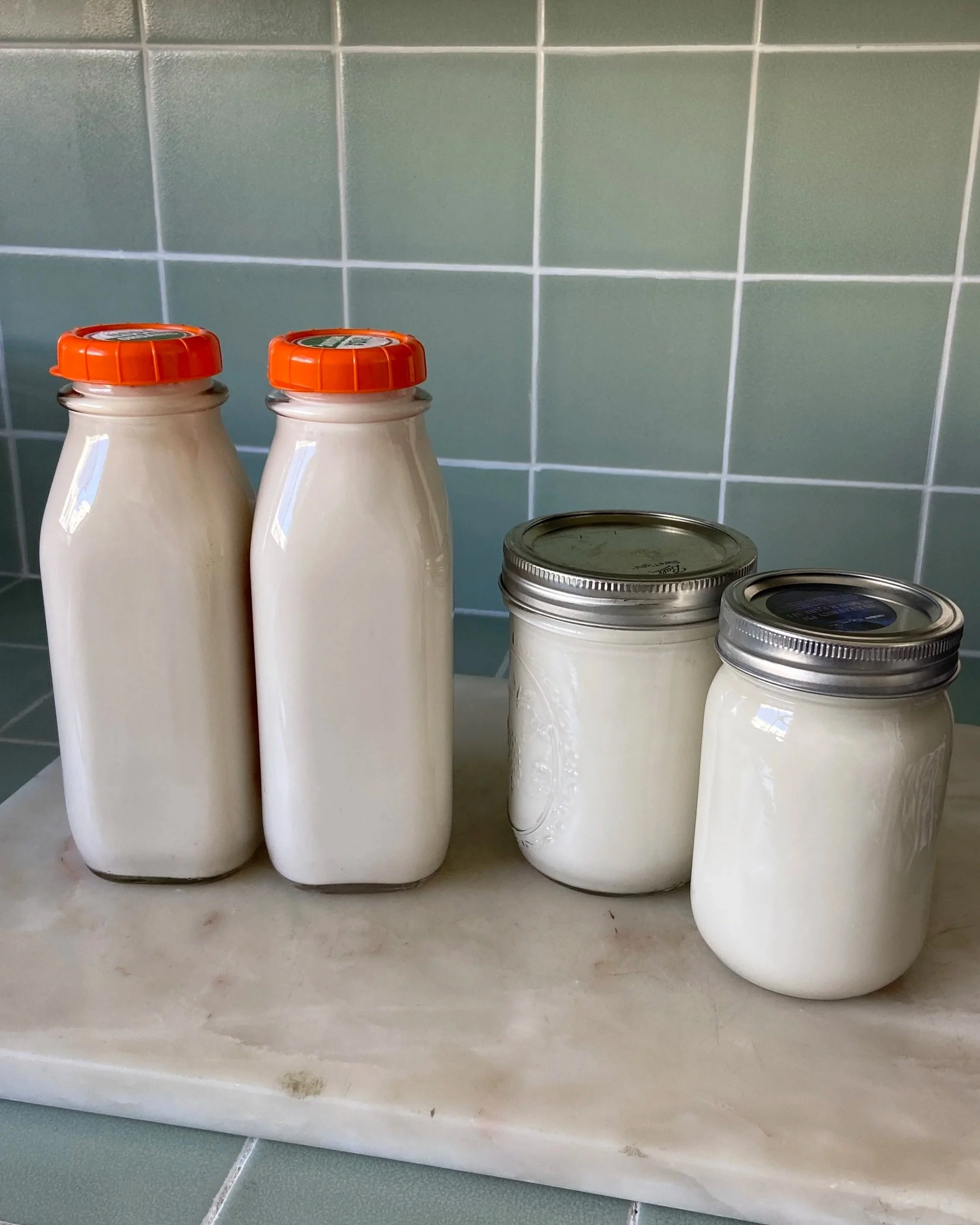 almond milk (blender version)