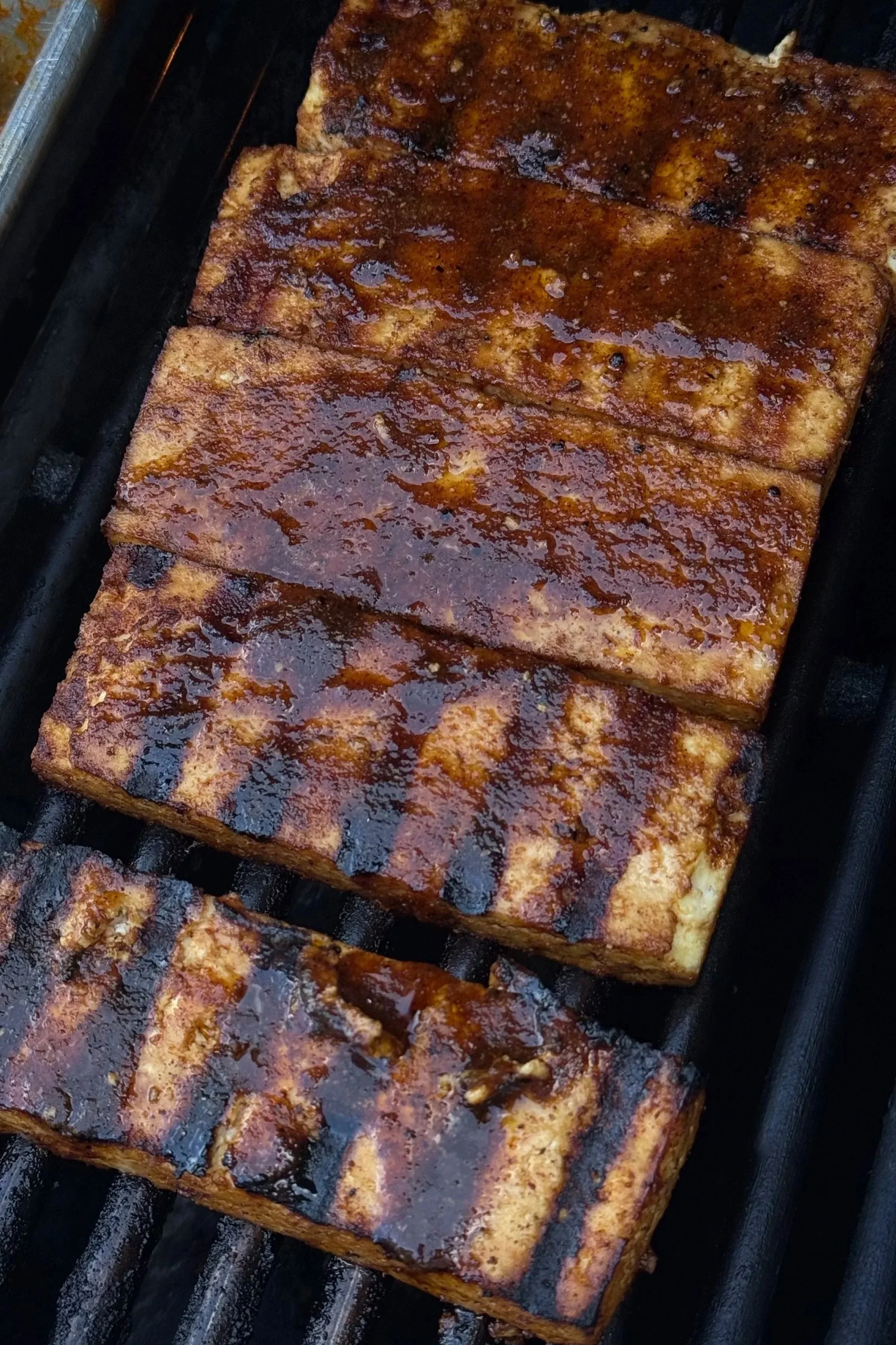 grilled smoky maple tofu