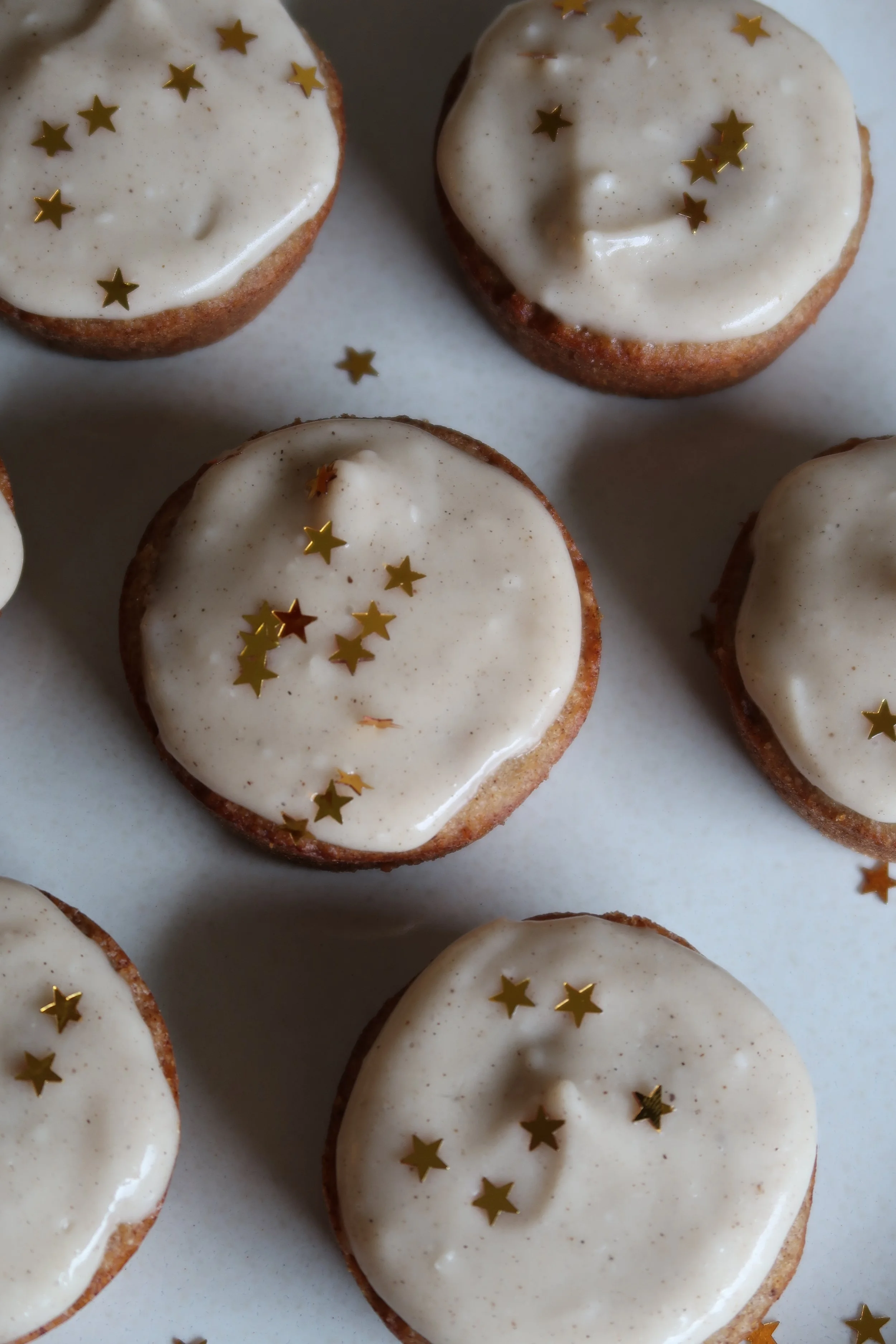 mini banana walnut cakes