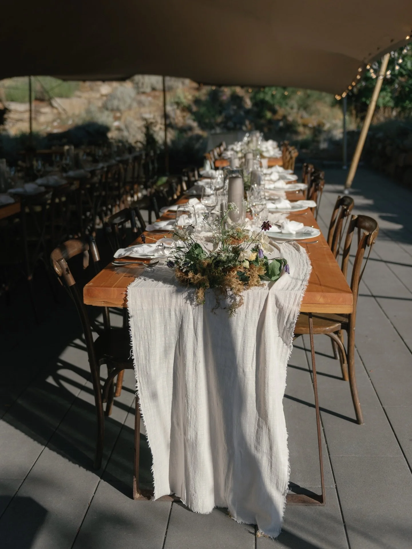 on a sweet summer&rsquo;s day 🌞

Planner @rockpapersquare
Photographer @kaoverii_silva
Venue + Catering @bodegaridge
Makeup @alisha_hopps
Hair @savethedatebeauty
Florist @gossipfloral
Videographer @bekalinpro
Officiant @vanofficiant
DJ @soundstripem