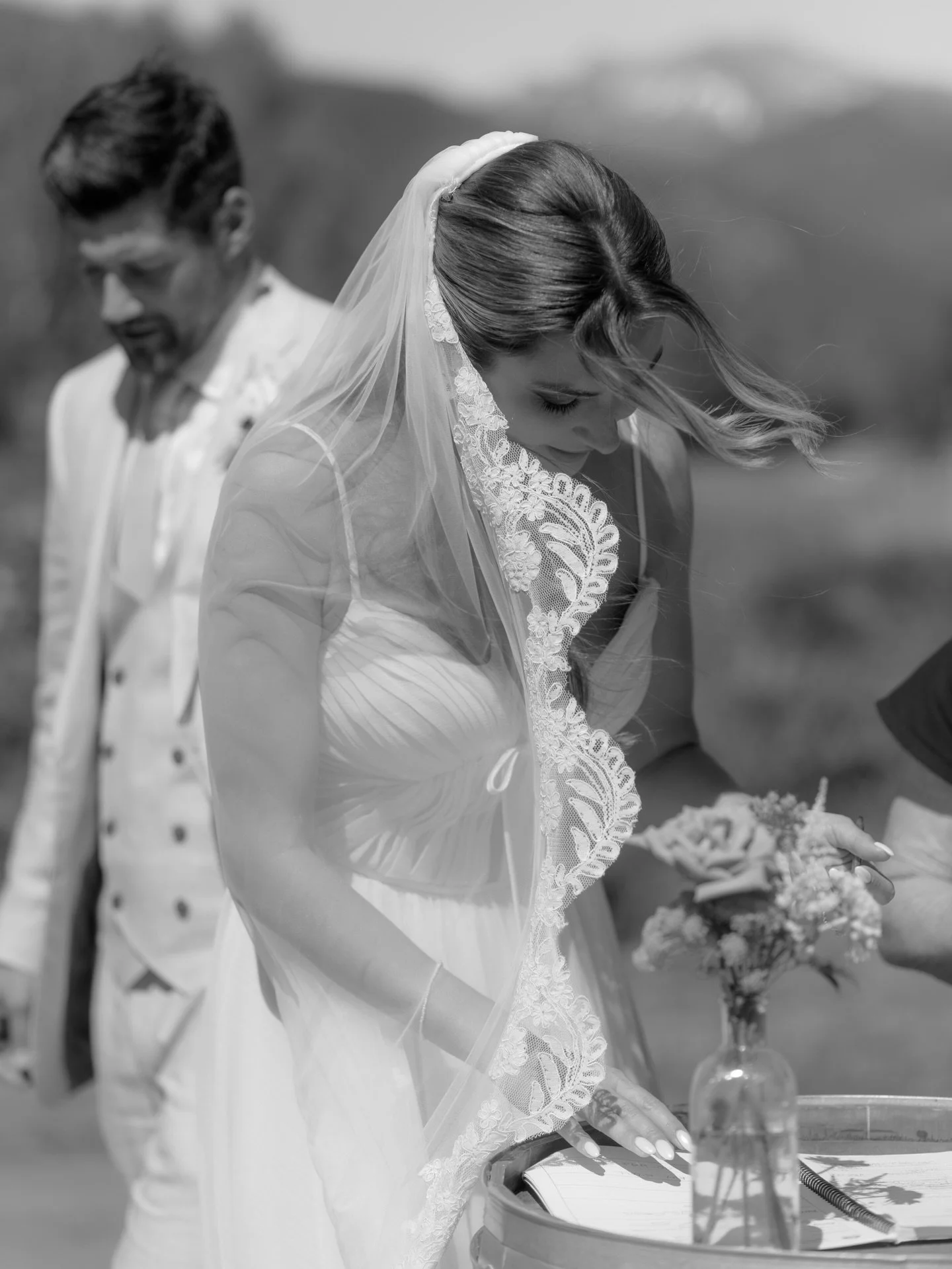 This day still living rent free in my head 🕊️

Planner @s2scwhistler
Photographer @kaoverii_silva
Venue @nicklaus_north
HMUA @kerrywaringmuah
Florals @senka_florist
DJ @traxdjs
Violin @whistler.music.services
Shuttle @whistlerexecutivetransport
Cake