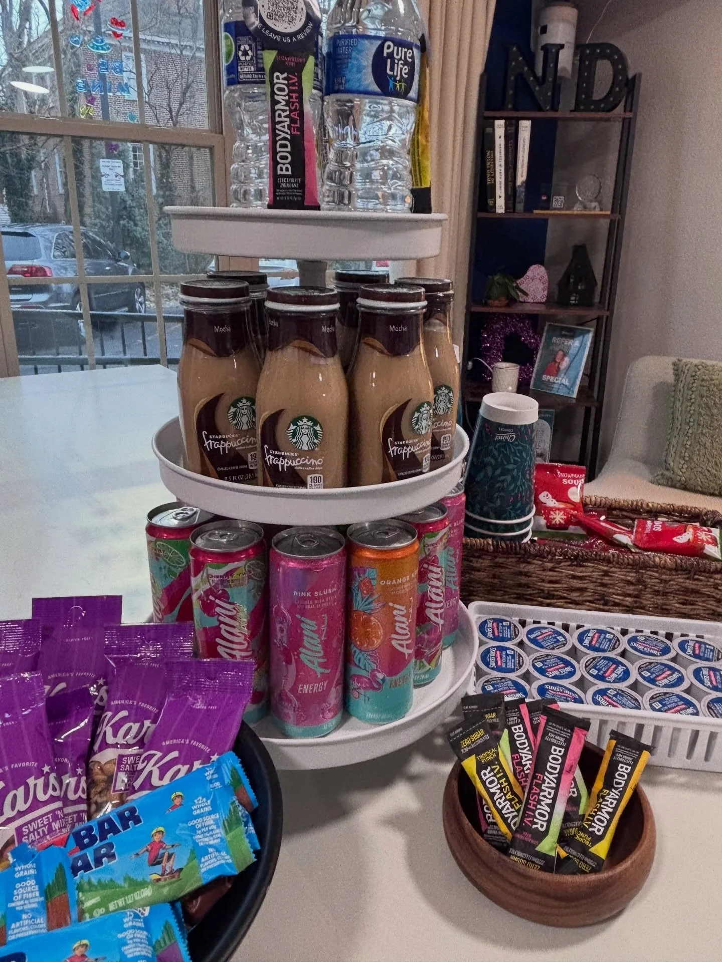 Welcome back friends! 🎉 

We hope you had a restful break and are ready to kick off the semester strong. To help start your mornings off right (or give you a little afternoon pick-me-up), we have got Syllabus Week goodies waiting for you in the offi