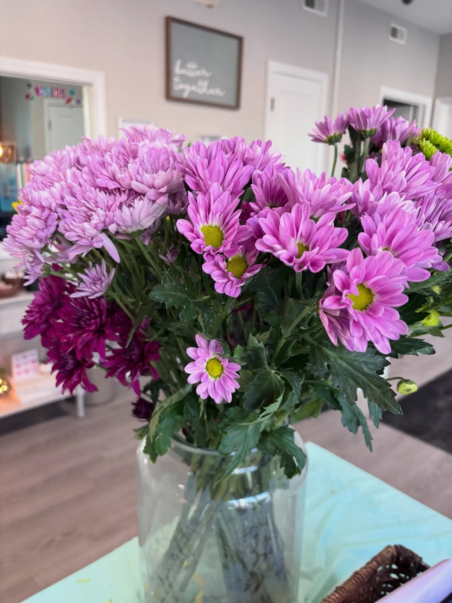 Our bouquet bar is officially OPEN and ready for you 💐✨

Whether you are building something beautiful for your sweetie or treating yourself (because you absolutely deserve it 😉), we&rsquo;ve got all the florals and supplies waiting for you!

Stop b