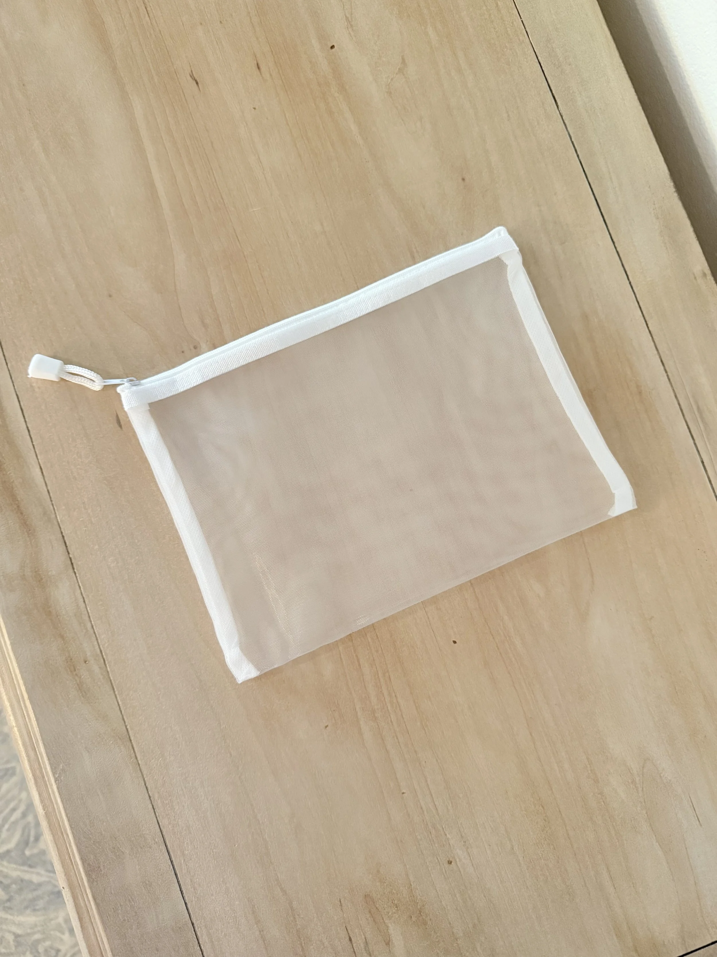 Mesh Zipper Keepsake Pouch