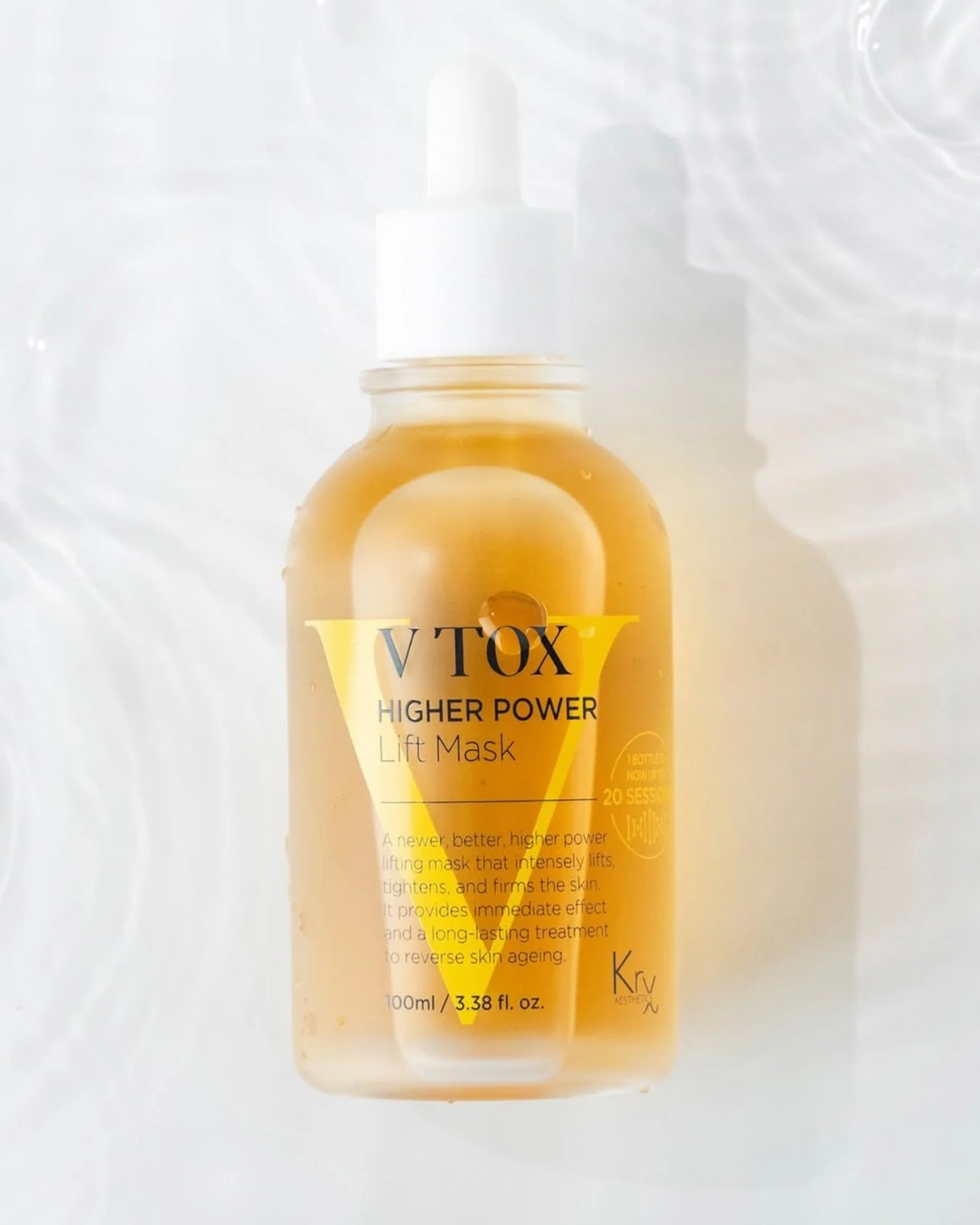 Ready to lift, firm, and glow? No needles required. š« Meet the V-Tox Lifting Mask, a Korean skincare innovation known as the “facelift in a bottle.”
This peptide-packed treatment is non-invasive, pain-free, and delivers visible results