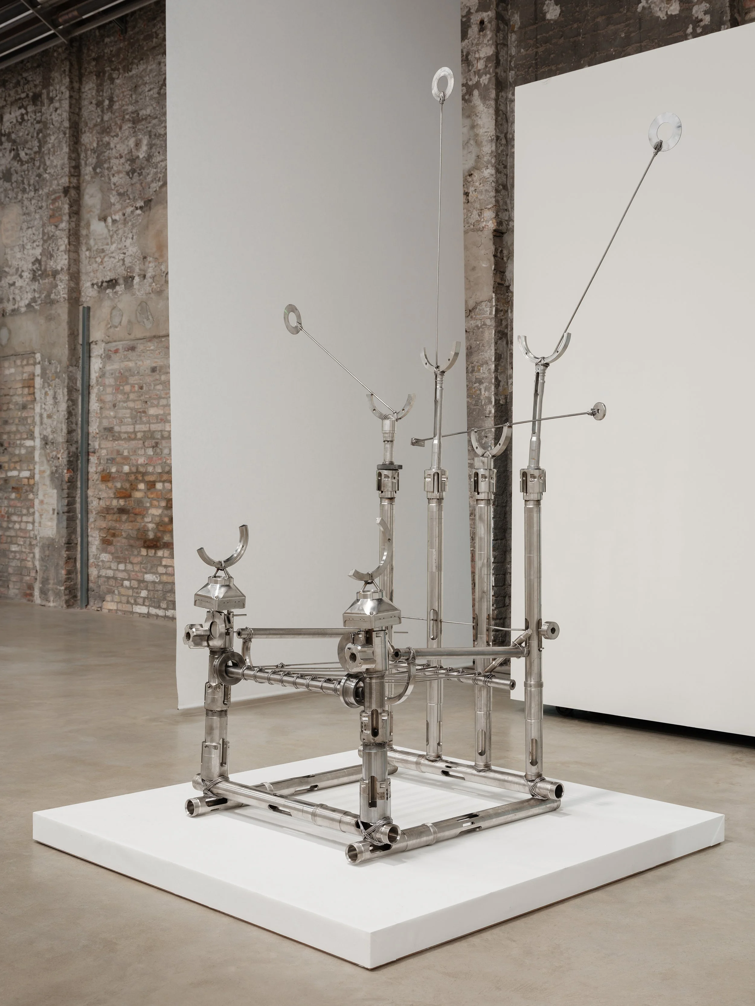Artefact 00 by Lionel Jadot.jpg