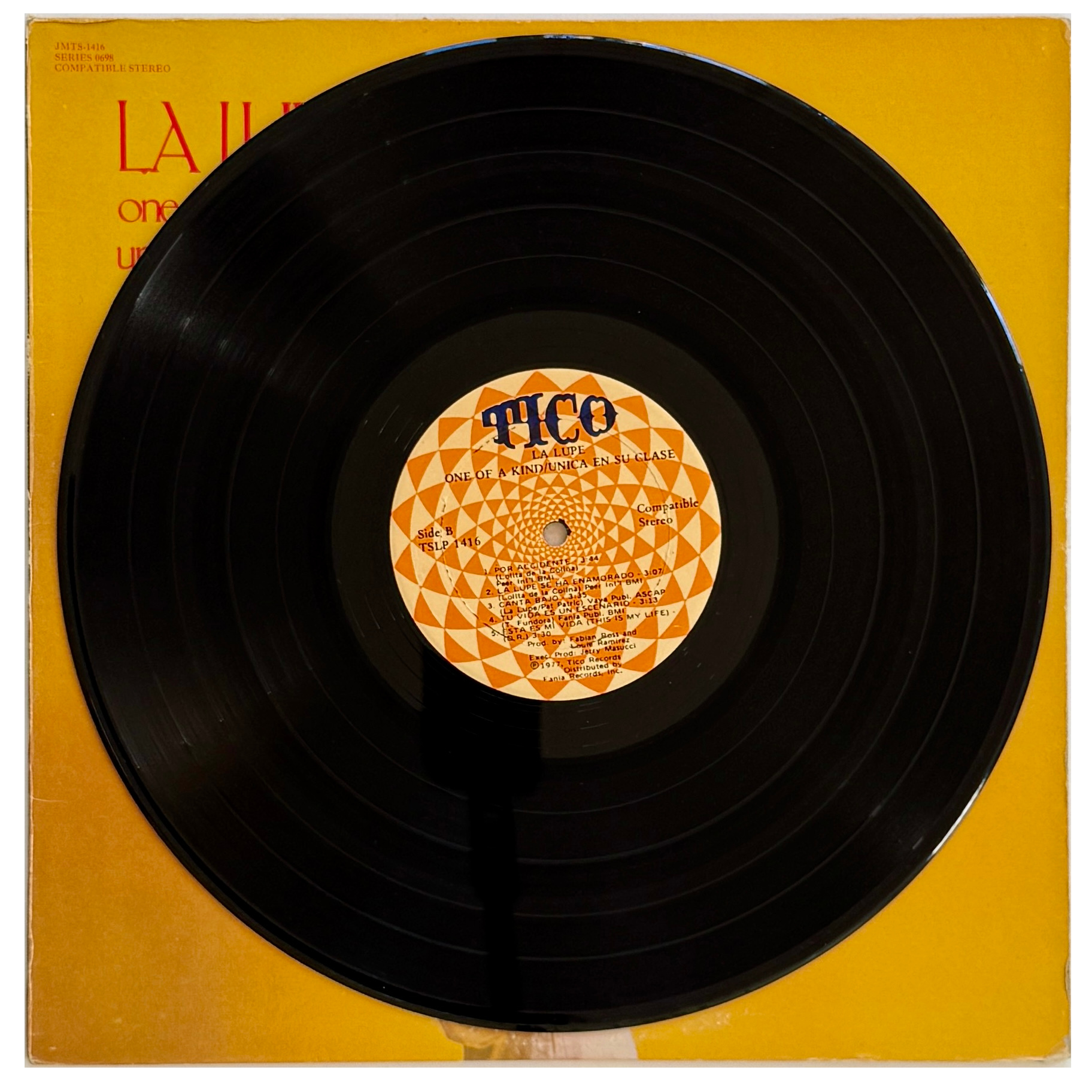 13_la lupe_side 2_vinyl record.png