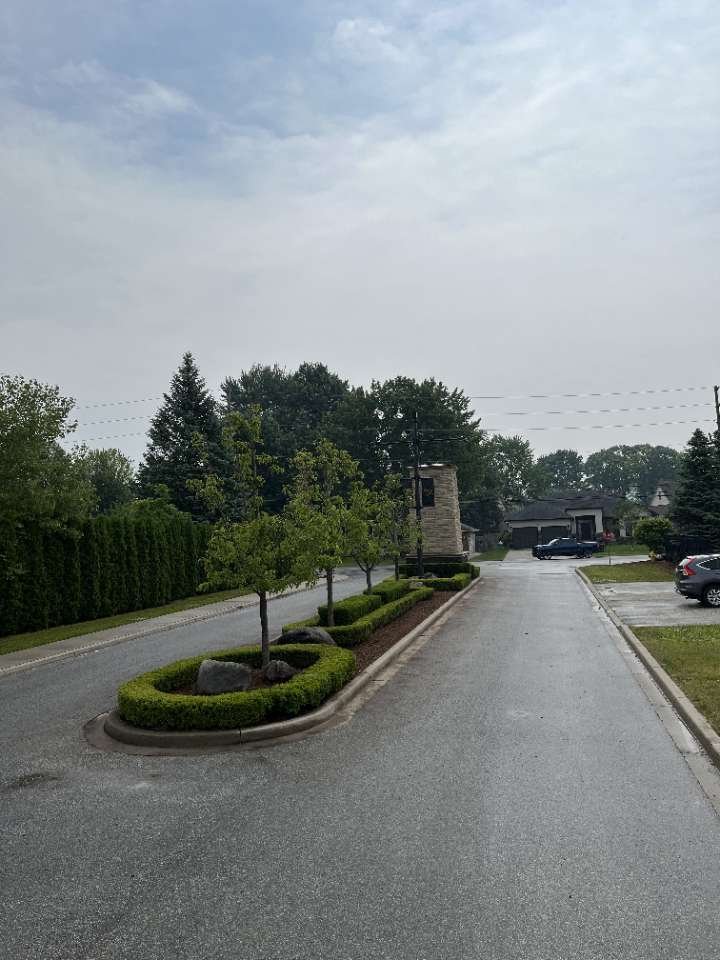 commercialLandscaping16.jpg