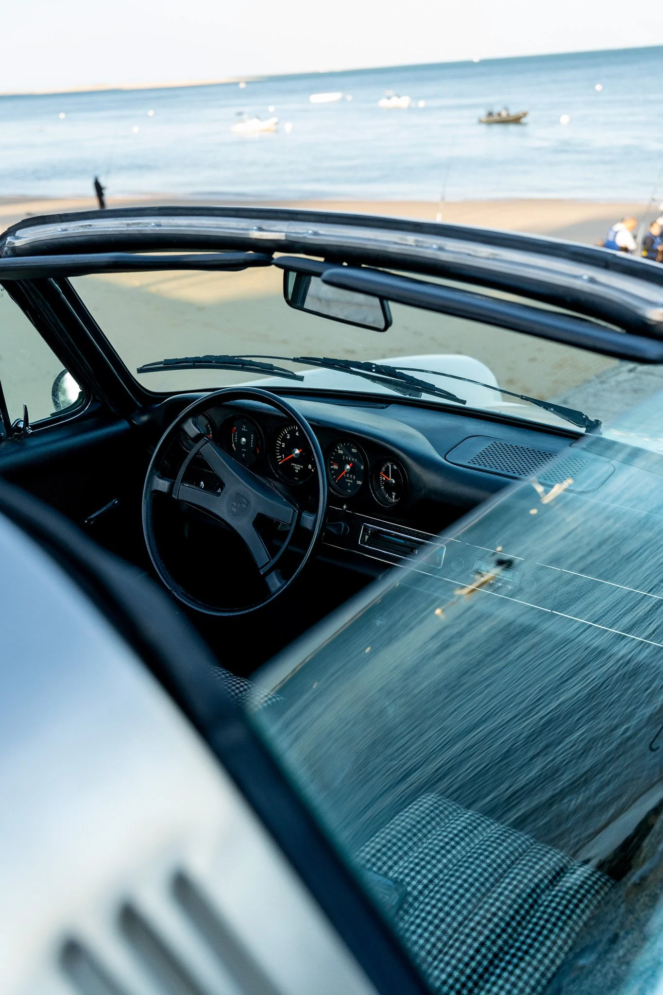Porsche 911 2.2 Targa 71'-18-3.jpg