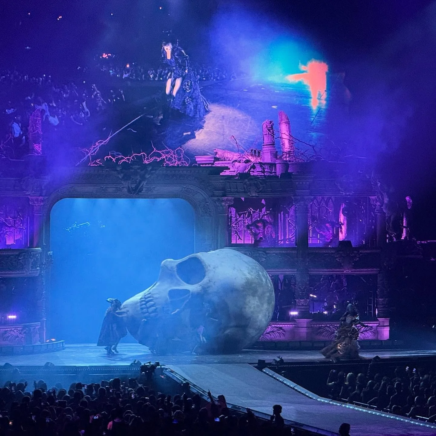 🎶 Lady Gaga brings Mayhem to Seattle