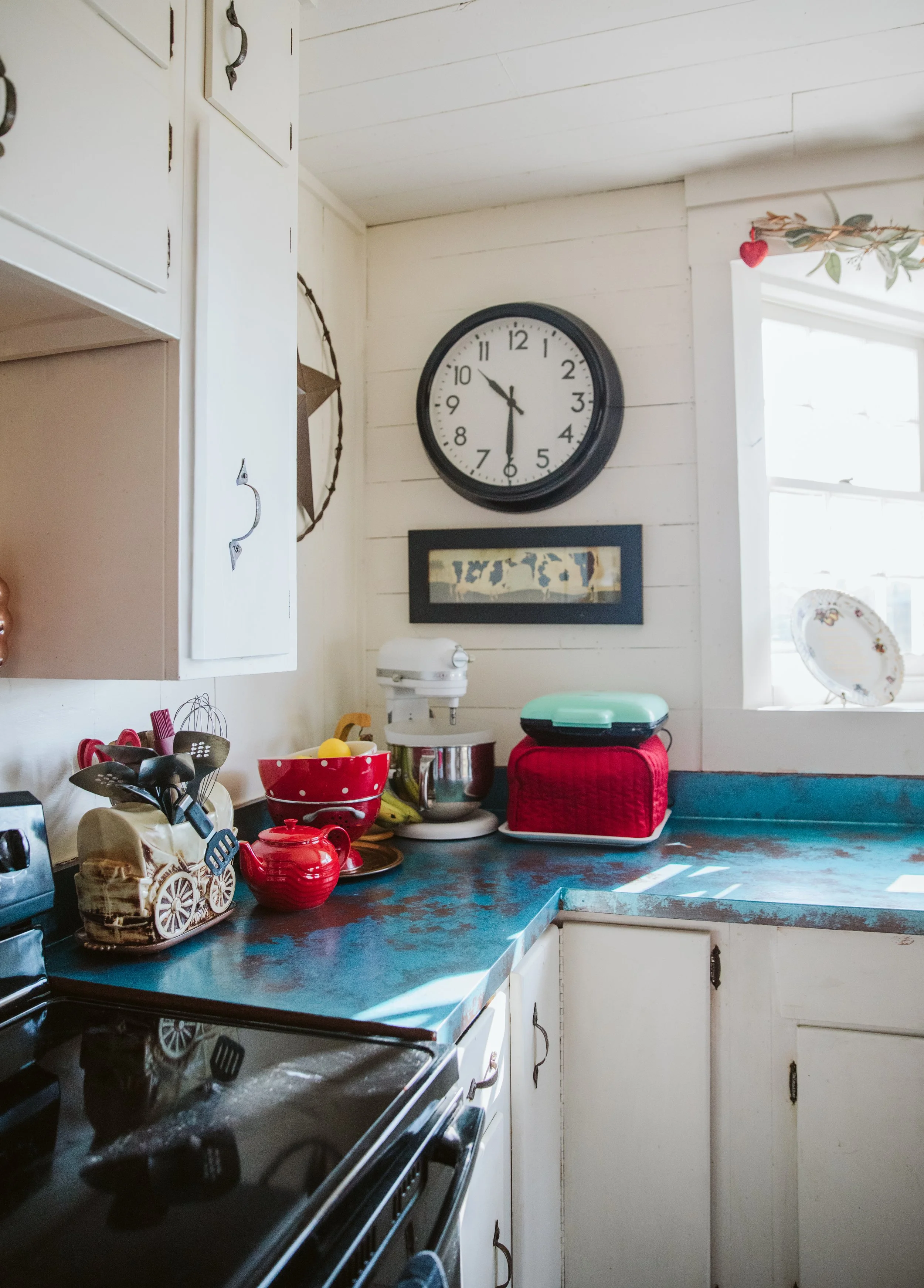 farm kitchen with vintage
