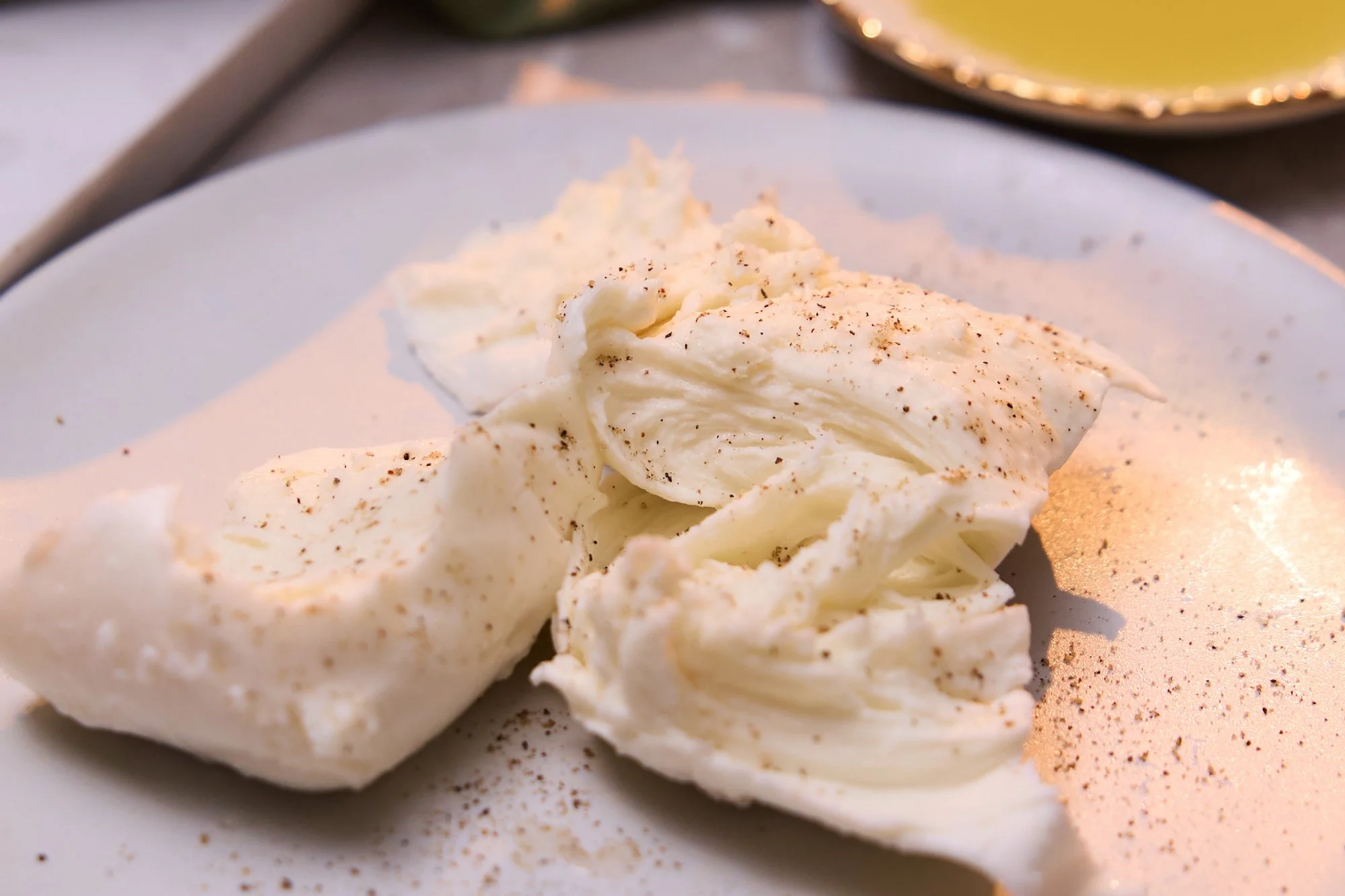 Mozarella på en tallerken