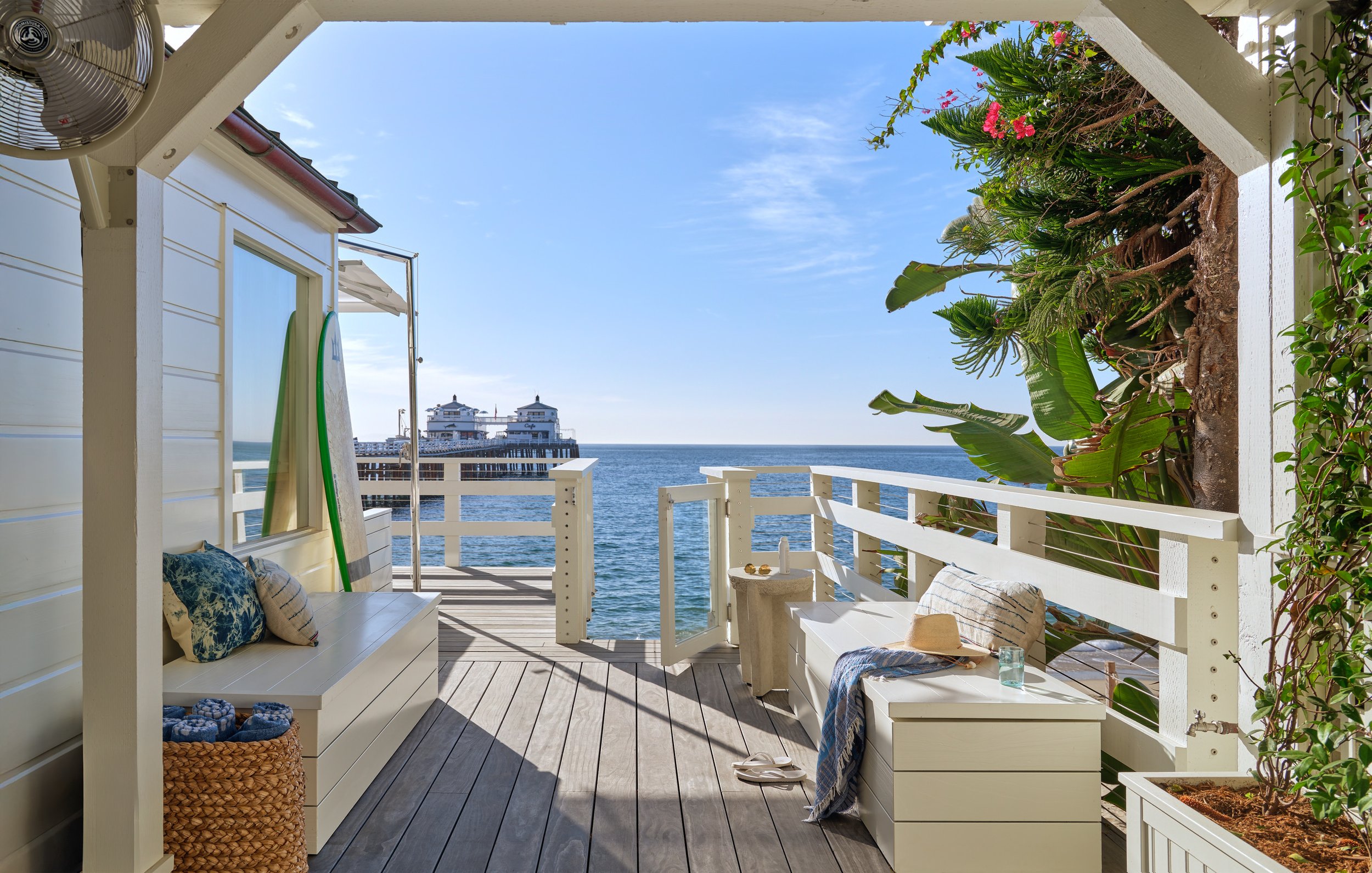 Tondro_FreehandStudio_Malibu_BackDeck_LookingOut.jpg