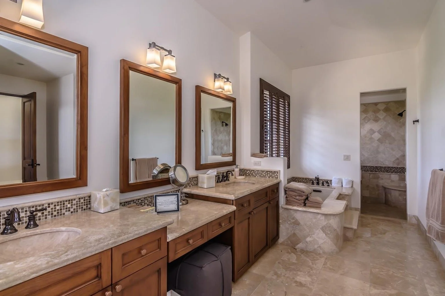 Casa Familia Feliz 13.jpg