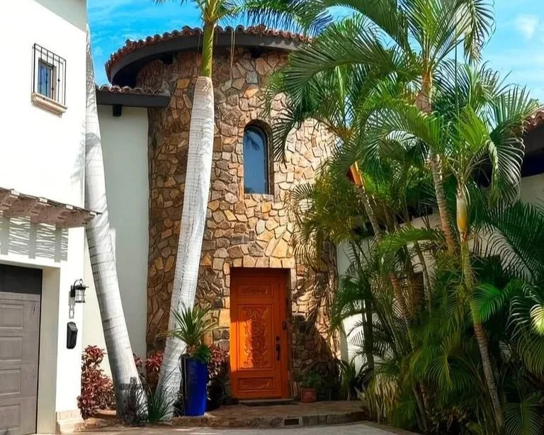Casa+Bella+81+1.jpg