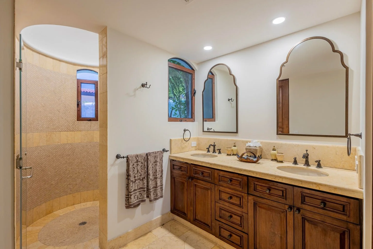 Casa Royale 15.jpg