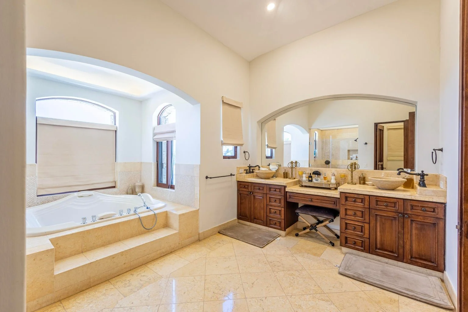 Casa Royale 13.jpg