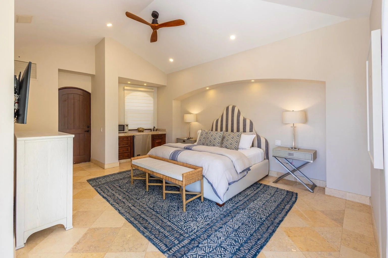 Casa Royale 18.jpg