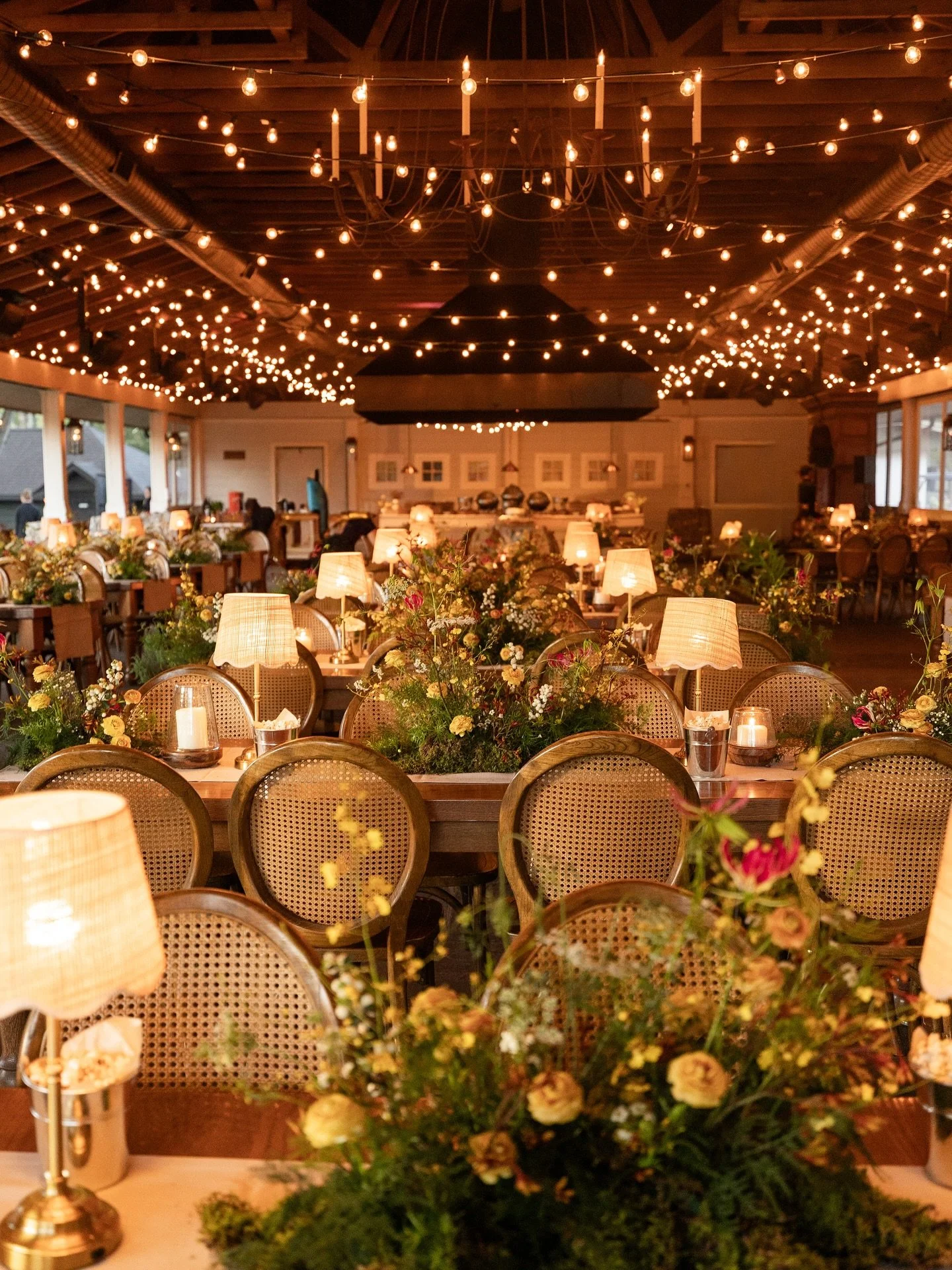 A night-before gathering built around color &amp; setting the tone for the weekend ahead with @gourmetadvisory

Venue: @thesistersofcedarlakes
Event Planning: @gourmetadvisoryservices @claudia_warner @melisrosen @aj.fick
Event design, florals, fabric