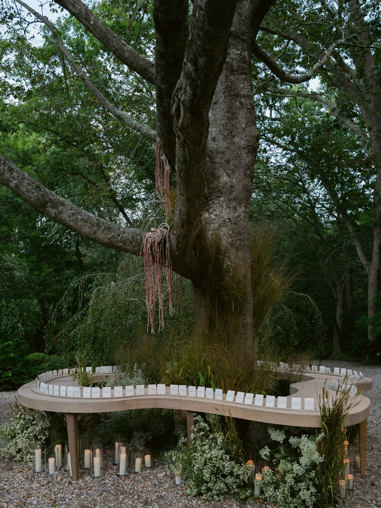 A moment for this escort card - our in house fabrication team loves a good opportunity to create and build a statement moment!

Venue:&nbsp;@longhousereserve
Event Planning &amp; Design:&nbsp;&nbsp;@metier_events
Event Florals &amp; Fabrications:&nbs