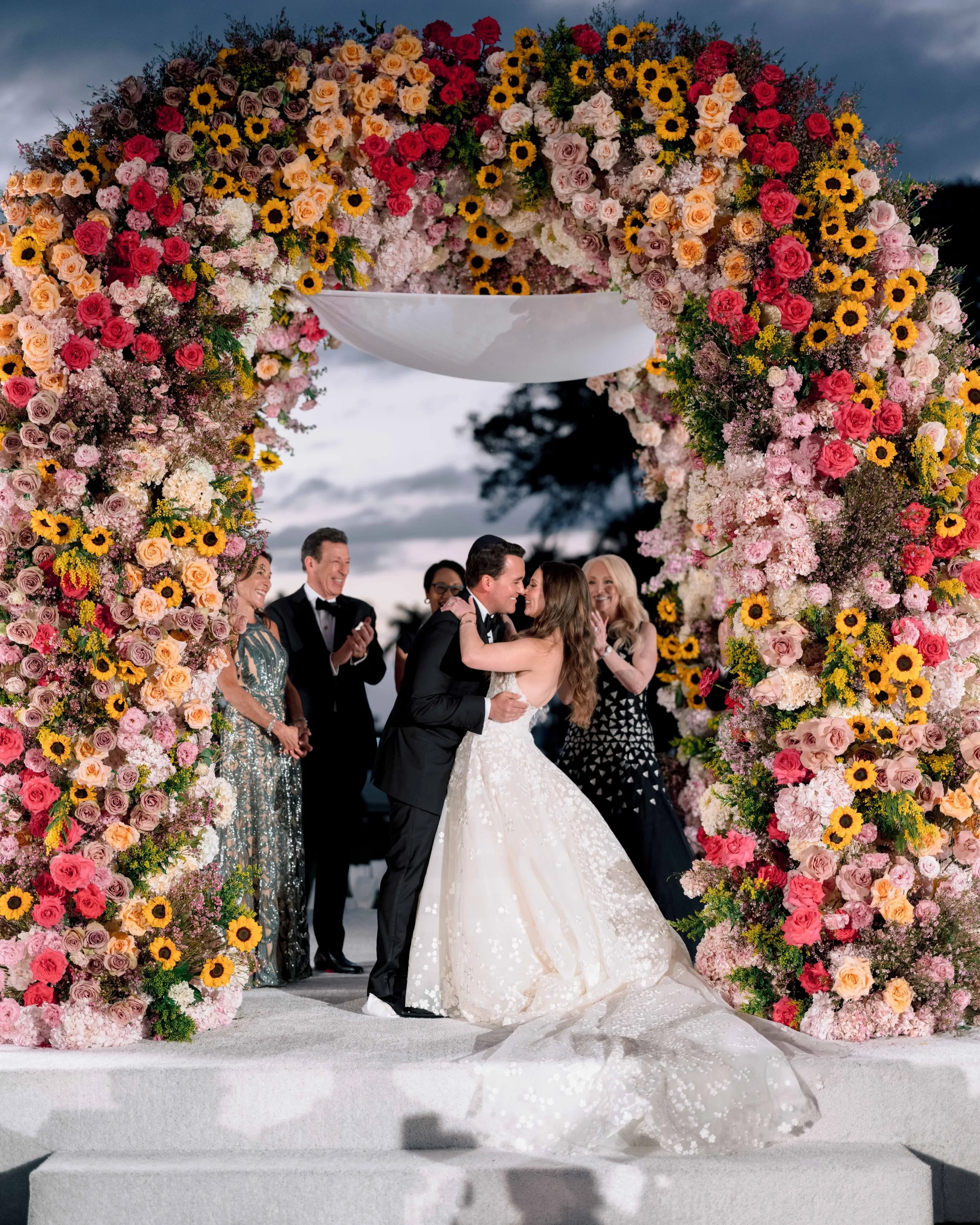 She is the moment 🩷

Event Planning: @gourmetadvisoryservices @claudia_warner @melisrosen @carolinemodica
Event Design, Florals, Fabrications &amp; Production: @cerkacreative
Photography: @gregfinck
Photobooth: @mirmirphoto
Entertainment: @aragonart