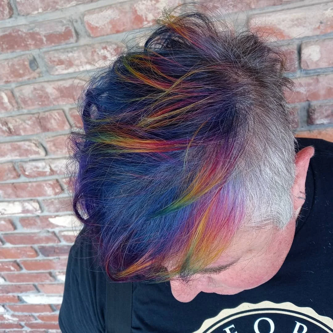 Happy pride month to all of my lgbtq+ goblins. You will always have a safe space in my chair 🖤