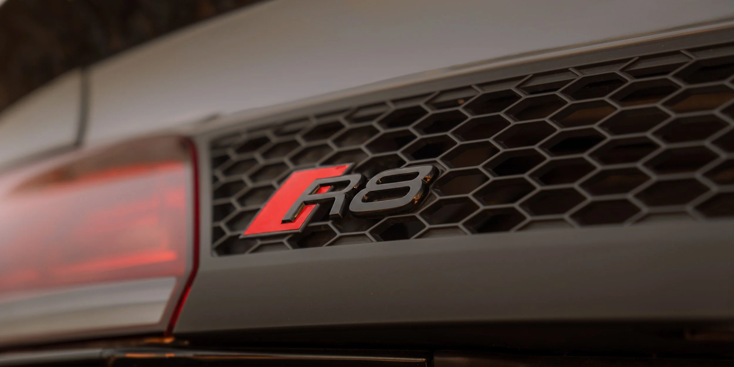 R8-6.jpg