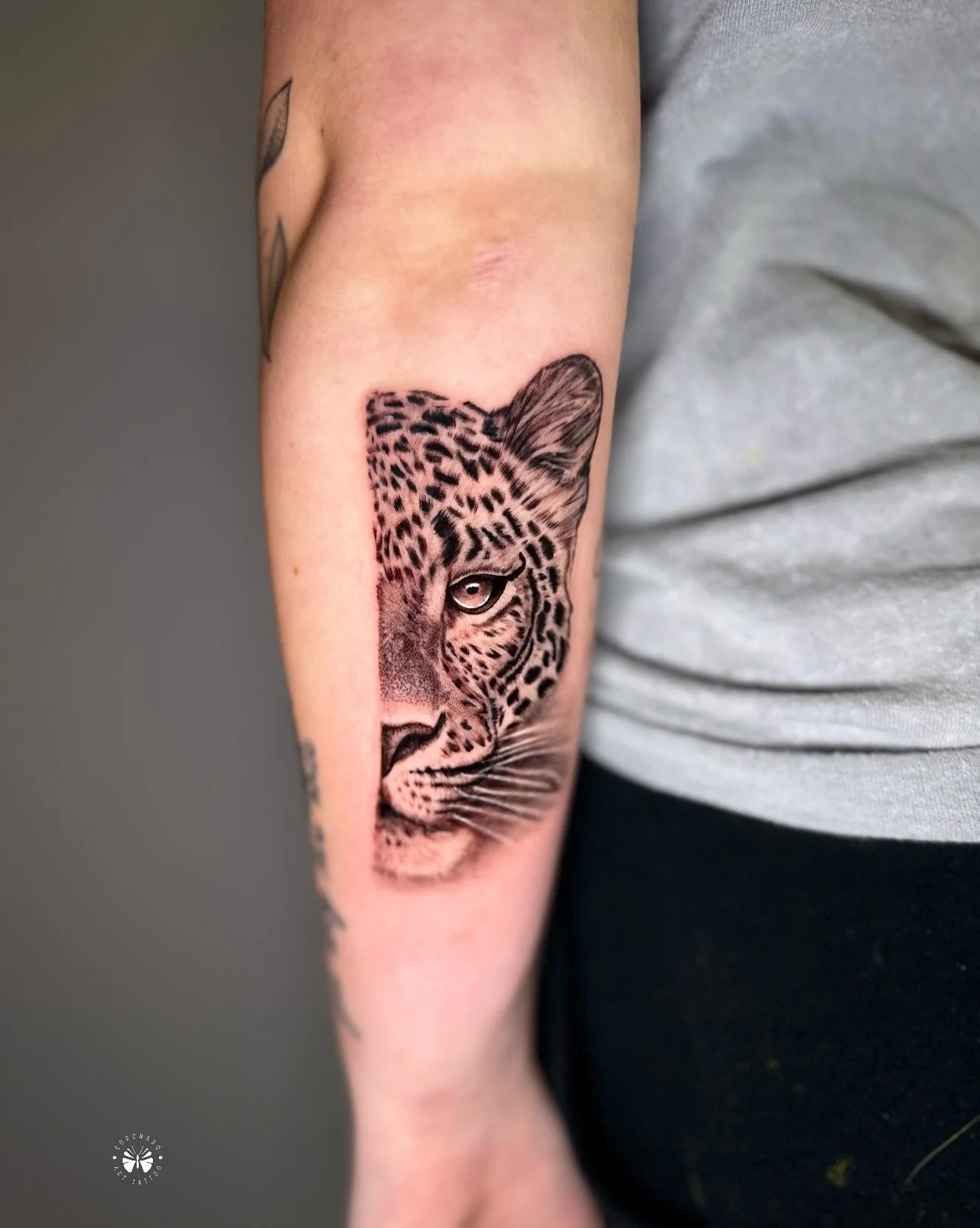 Leopard tattoo ! Dm or text to Book 617-906-3191 ! 
Coronadotattoos.com
.
.
.
.
.
.
.

.
.
.
.
.
#tattoo #tattoos #leopardtattoo #realismtattoo
