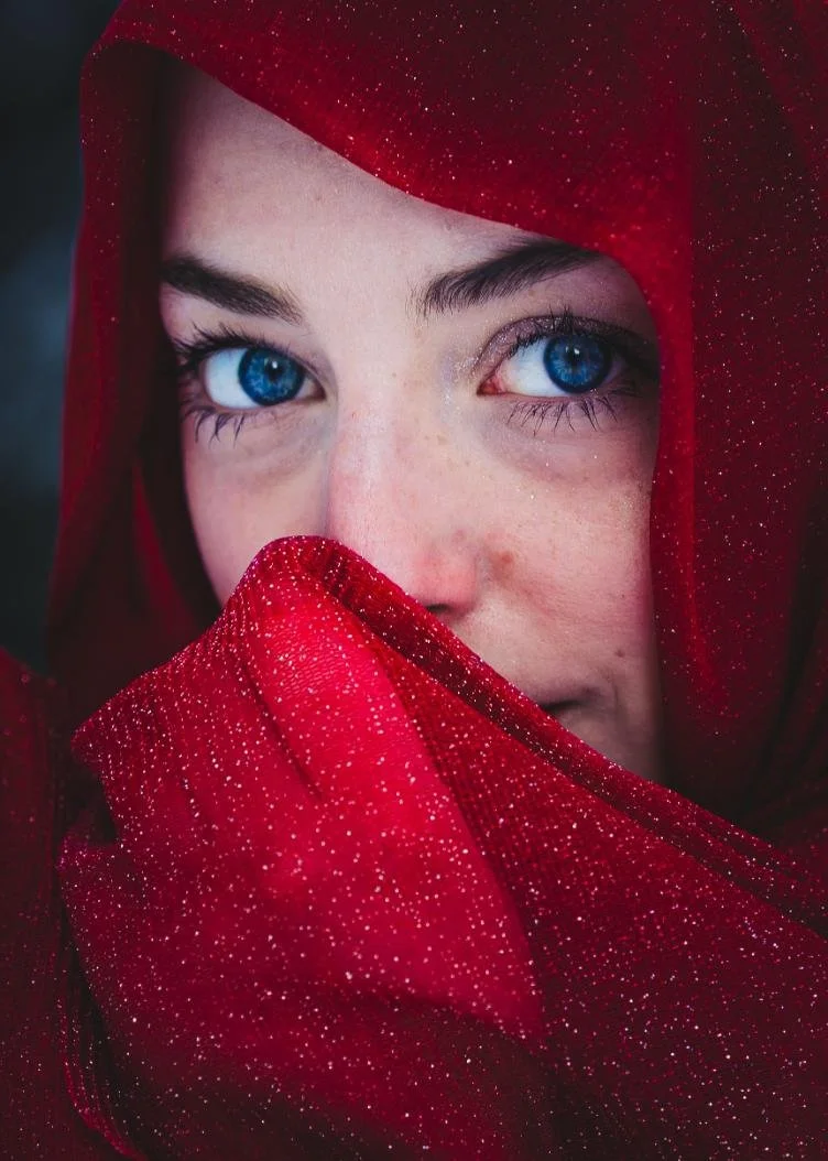 Gen Winter Red Boudoir12.jpg