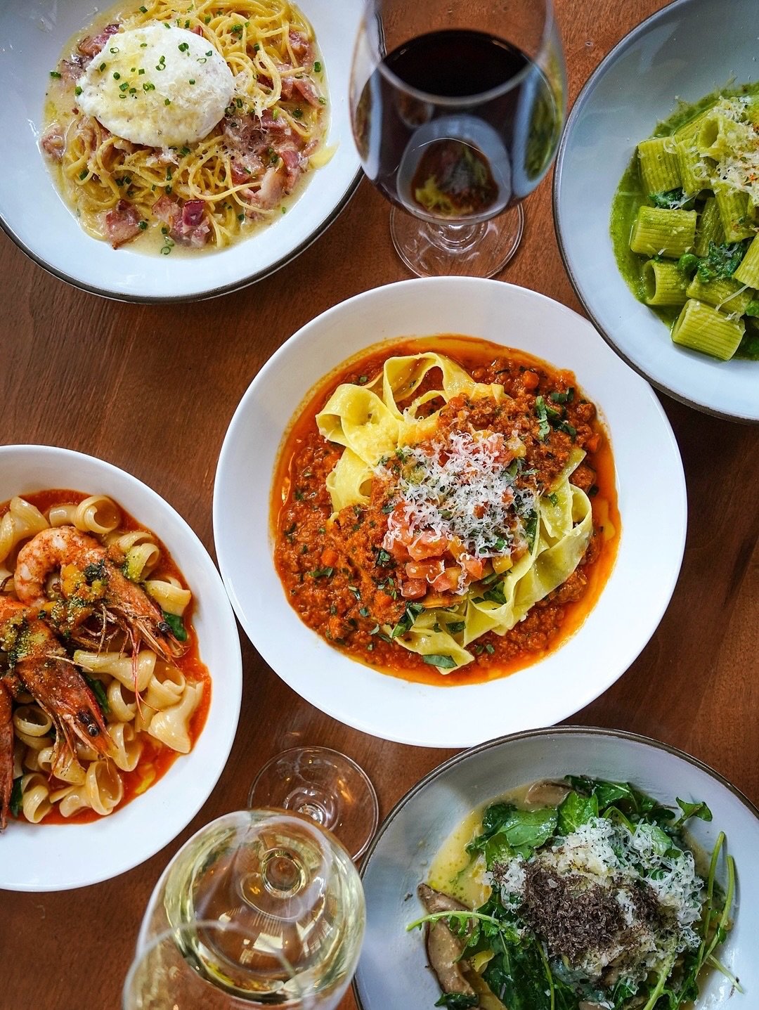 Lunetta. All day. For everyone. 
⠀⠀⠀⠀⠀⠀⠀⠀⠀
Lunetta offers thoughtfully crafted dishes made with the freshest, locally sourced, and seasonal ingredients from the California Coast, paired with locally roasted coffee, classic cocktails, craft beers, and