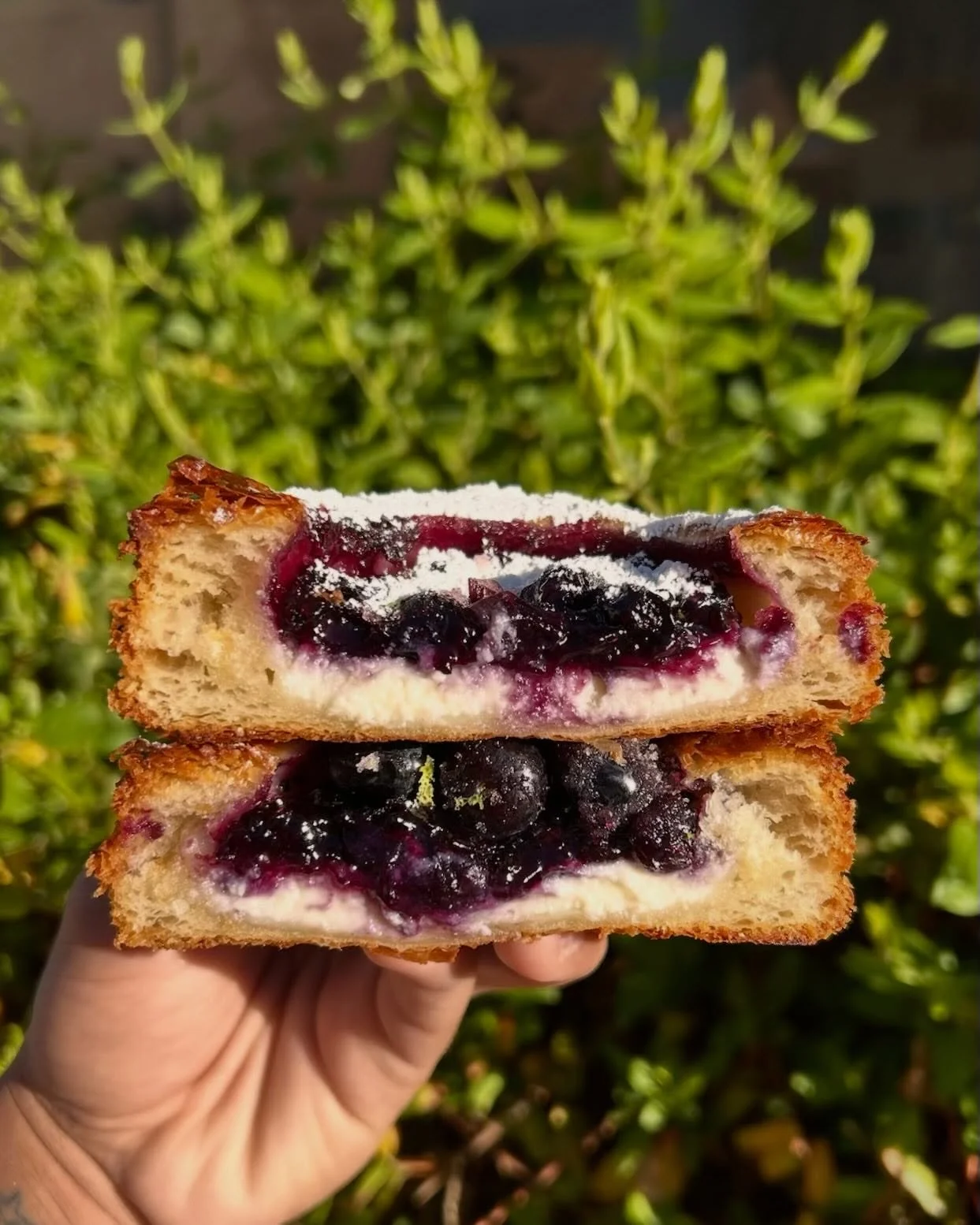 Announcing our April pastry specials!

Available this month only, try our:
Blueberry Ricotta Danish🫐
Gluten Free Carrot Cake🥕
Pickle Bialy🥒

#thebreadmine