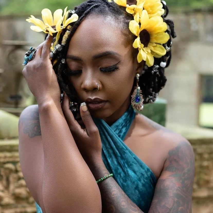 author-ebony-payne-english.JPG