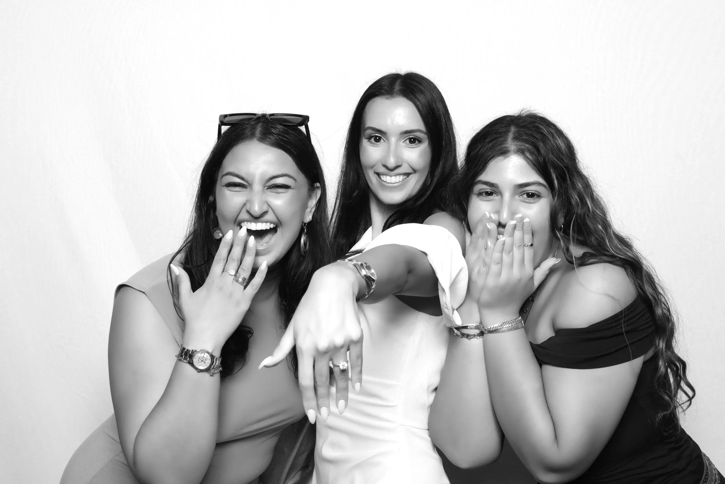 Glam booth Calgary aka Kardashian style photo booth