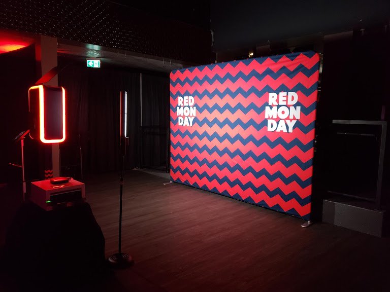 Xpressbooth Event for Redbull Red Monday (3).jpg