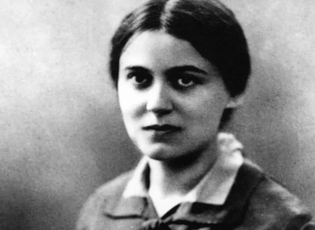 The Intellectual Catholic Woman and the Radical Act of Thinking
