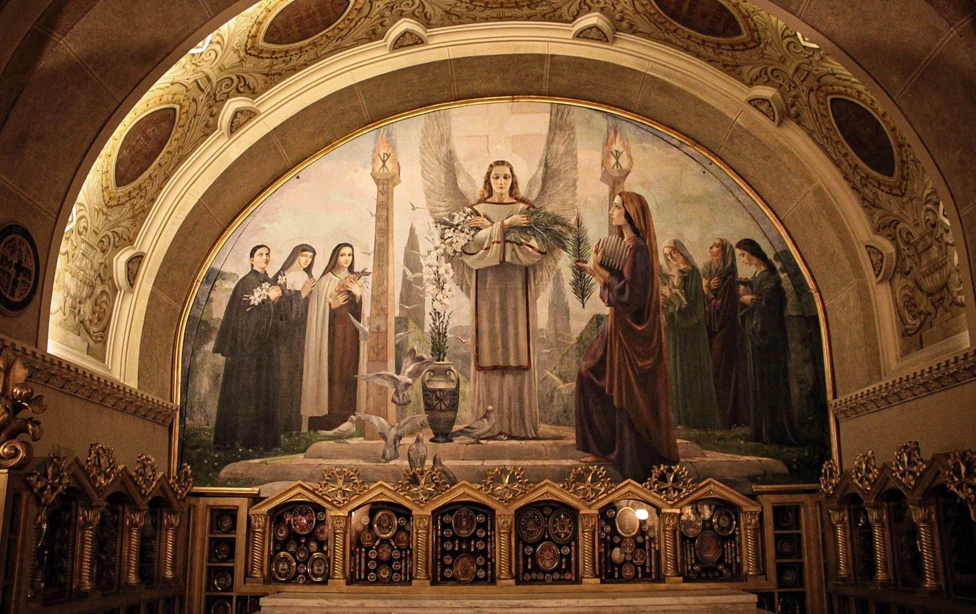What is the intellectual Catholic woman and where does she belong?
