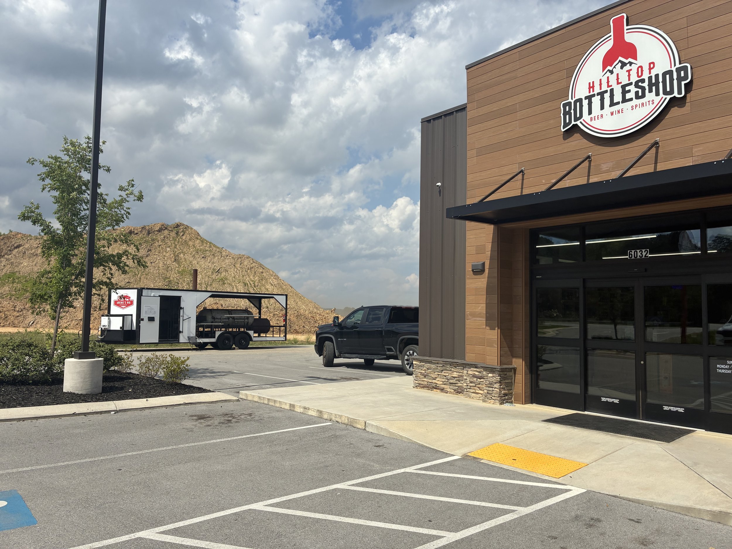Hilltop Bottleshop 