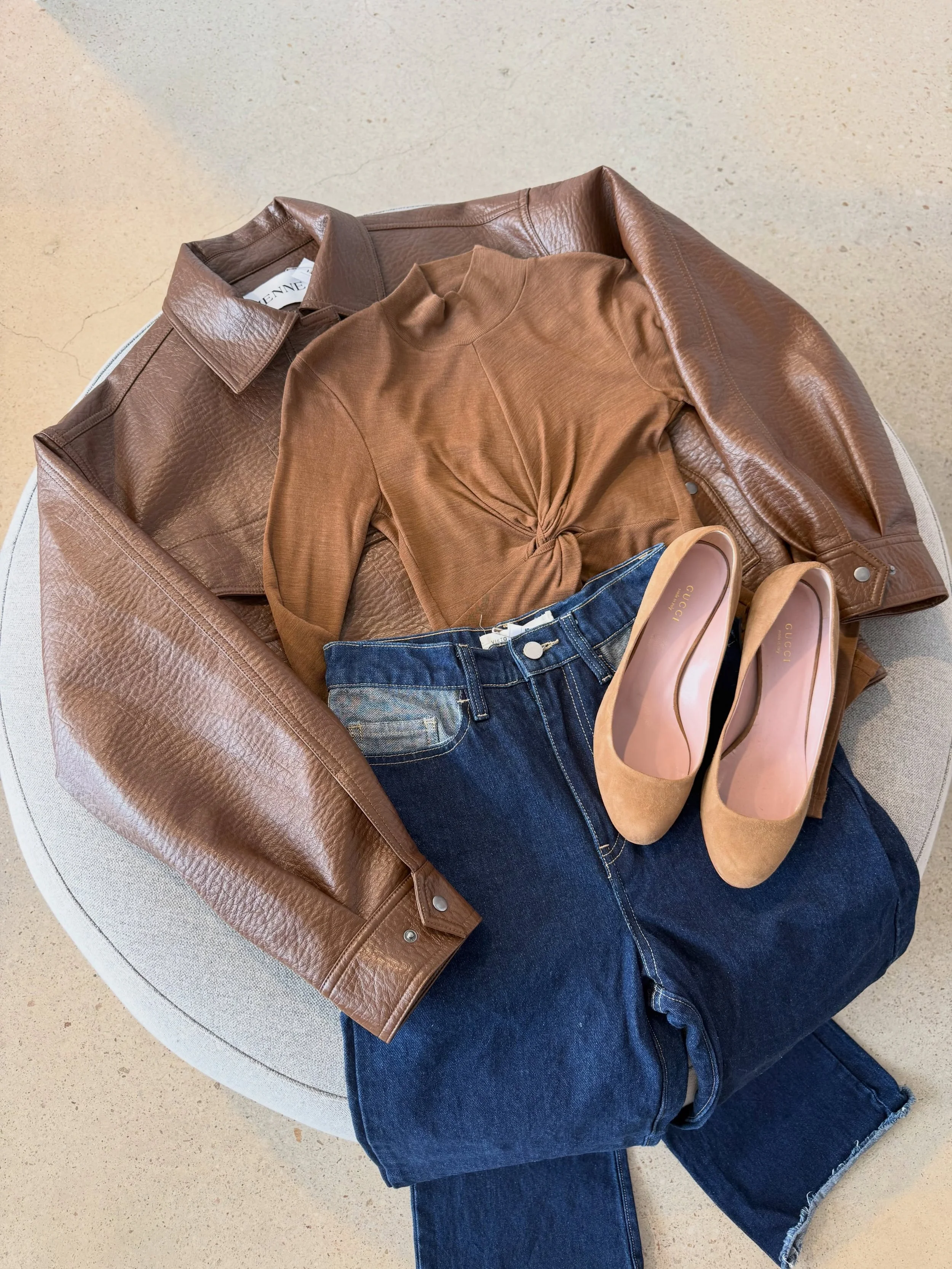 You definitely don&rsquo;t want to miss these 🌟

Image 1:
Henne bomber - size 2XS - $220 - L1
Vik and Woods turtleneck - size 00 - $55 - M6
Vik and Woods jeans - size 4 - $110 - M6
Gucci tan pumps - size 38 - $300 - M6

Image 2:
Vik and Woods top - 