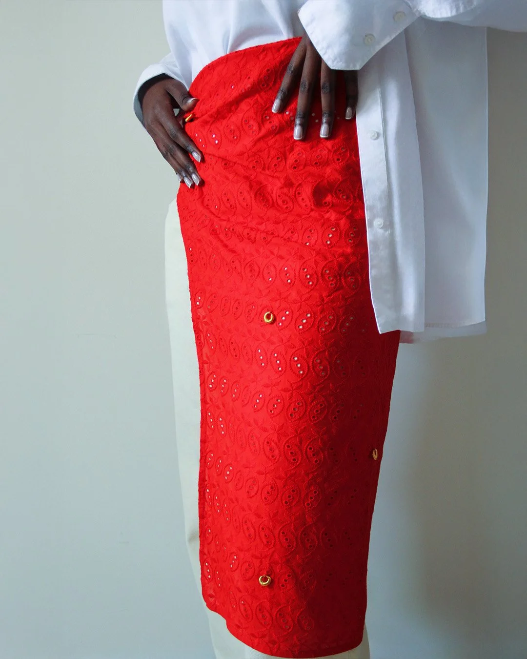 LADDAH_SS26_CAMPAGNE_PAGNE ROUGE_02.jpg
