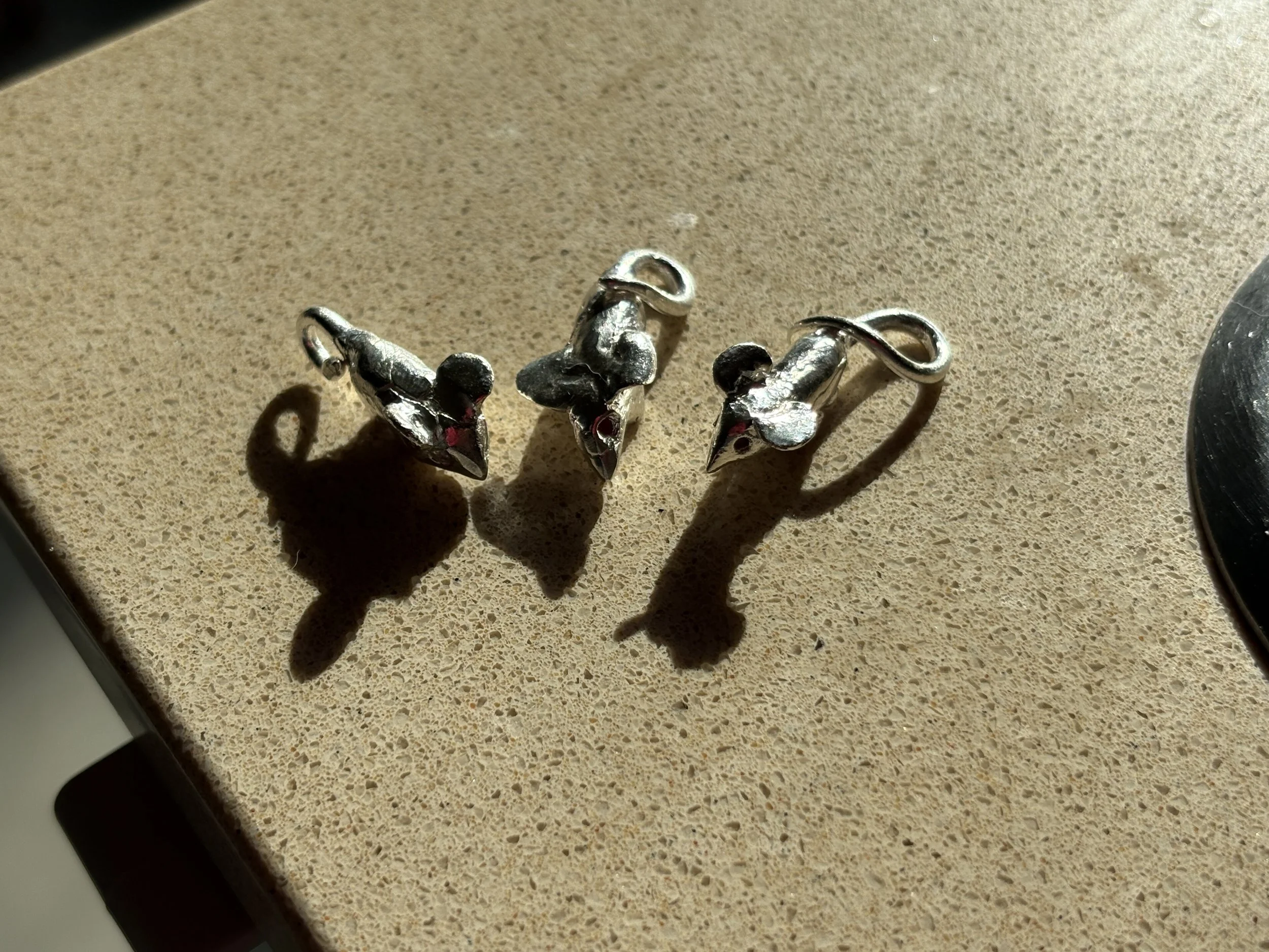 SILVER RAT PENDANT (CZ)