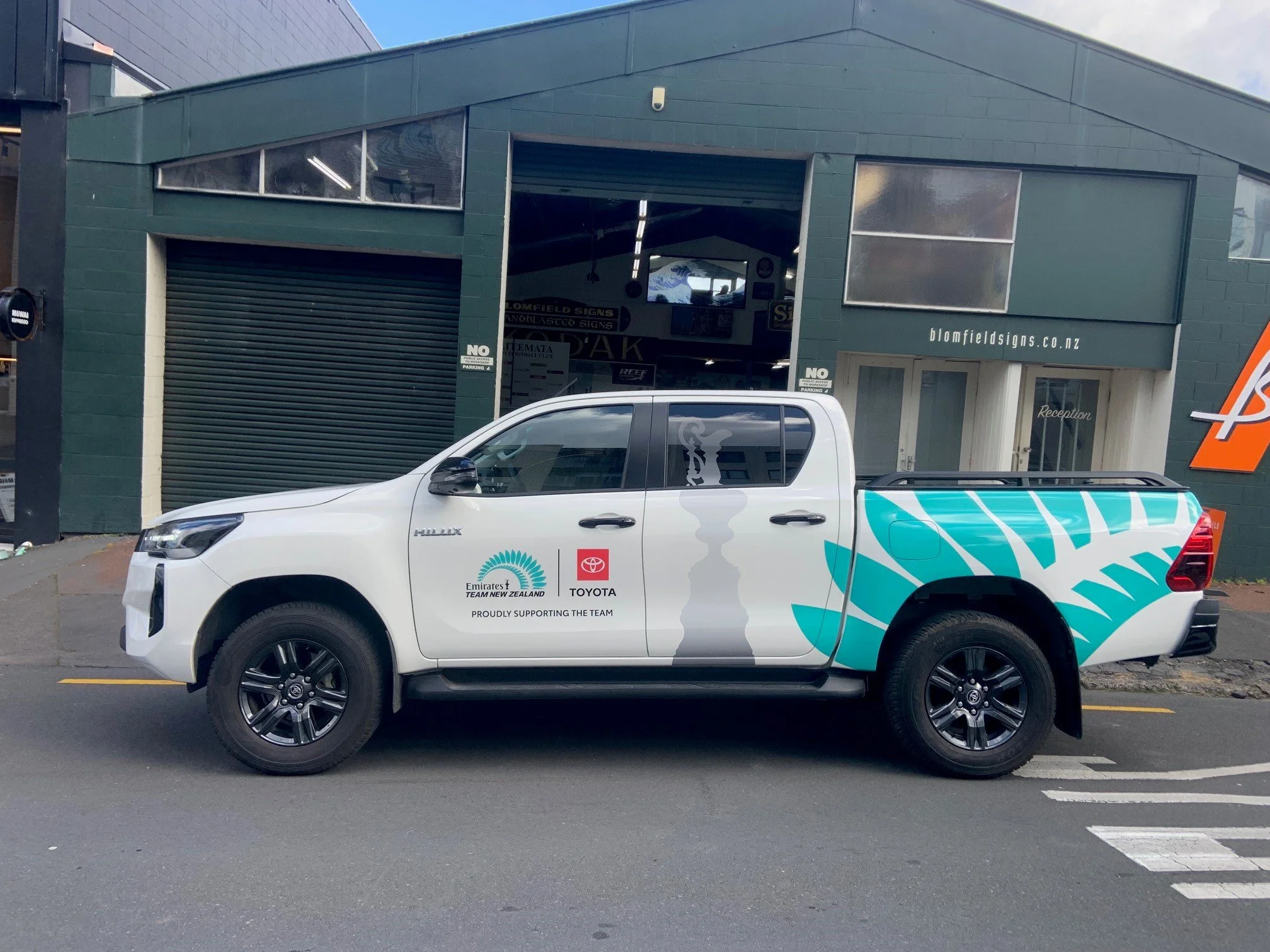 Royal NZ Yacht Squadron ute signage 2.jpg